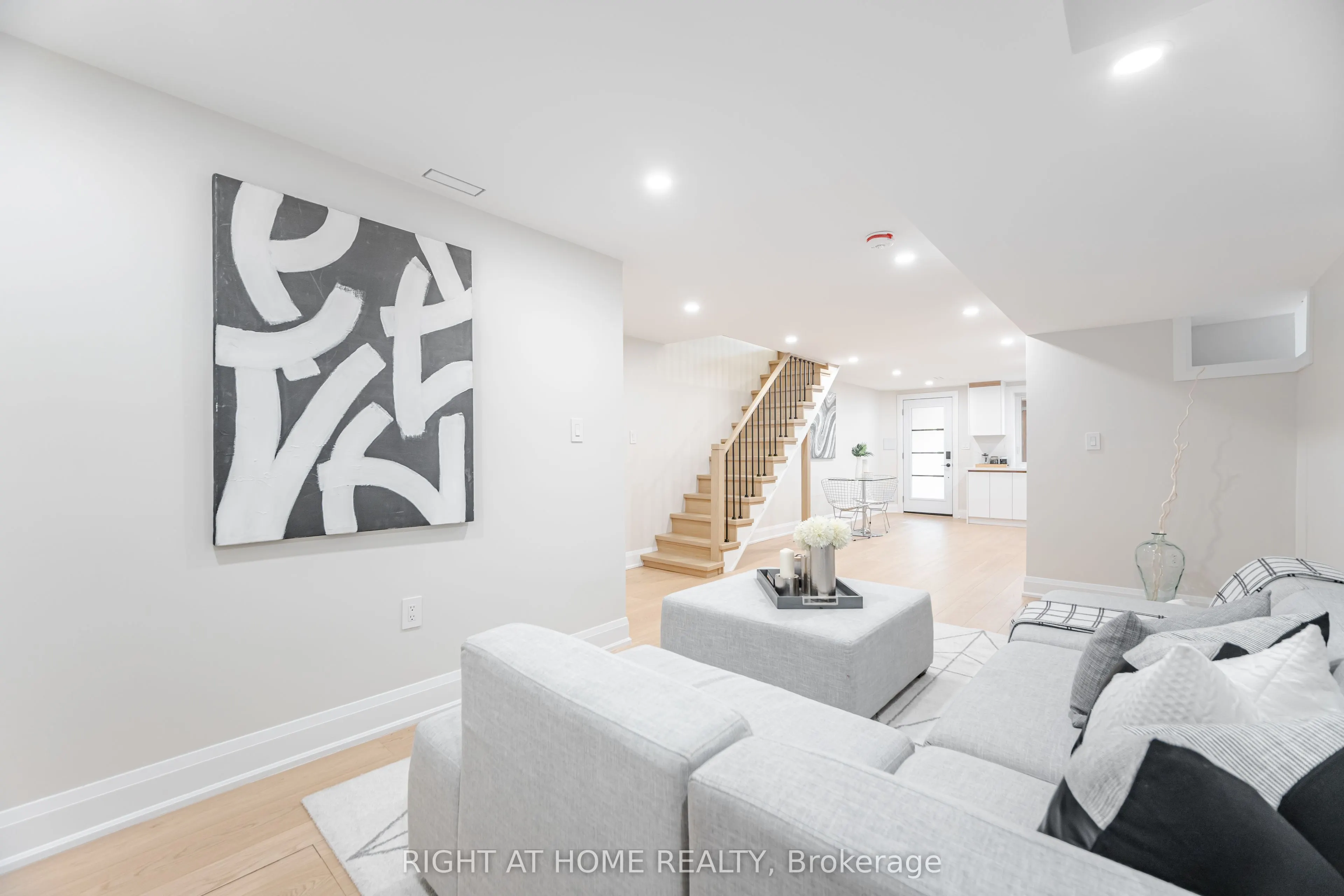 23 Bowmore Road