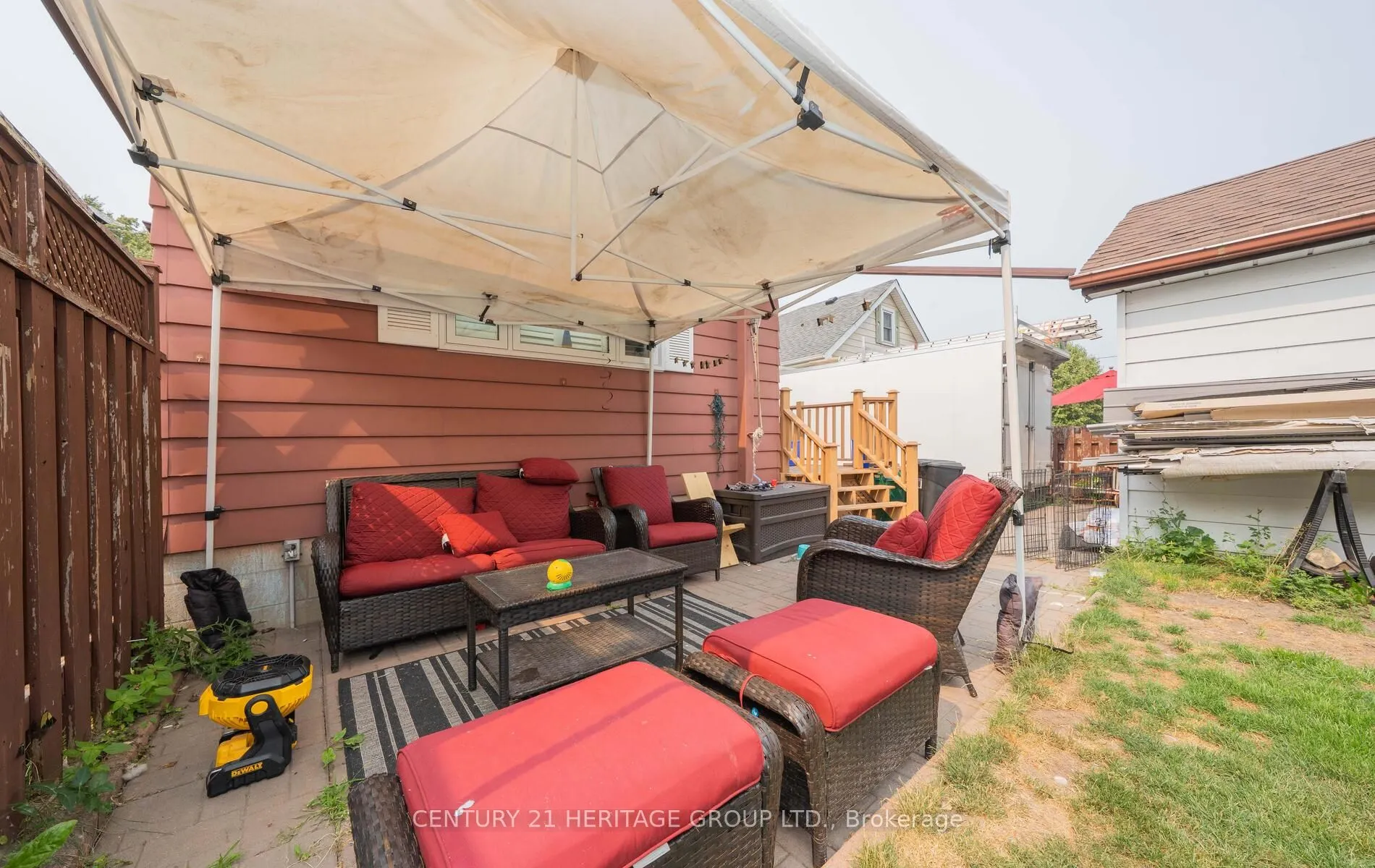 203 Hibbert Avenue