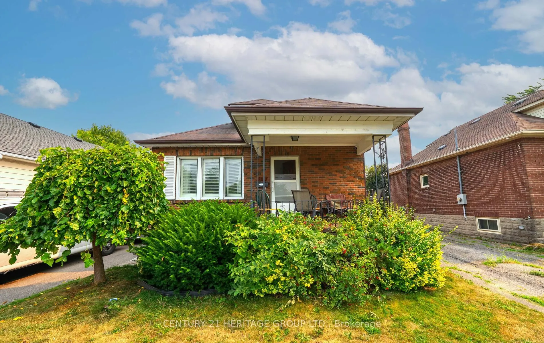 203 Hibbert Avenue