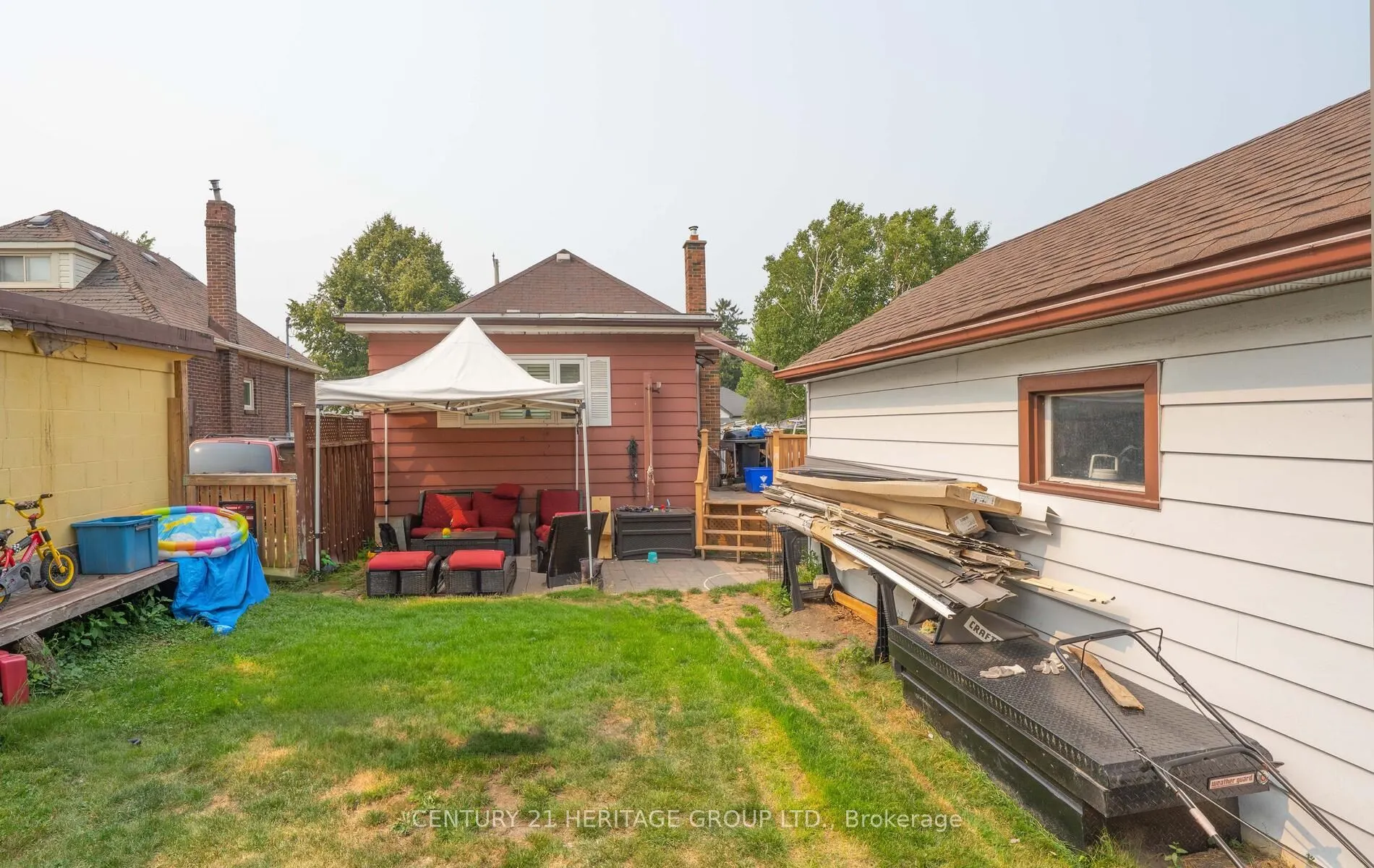 203 Hibbert Avenue