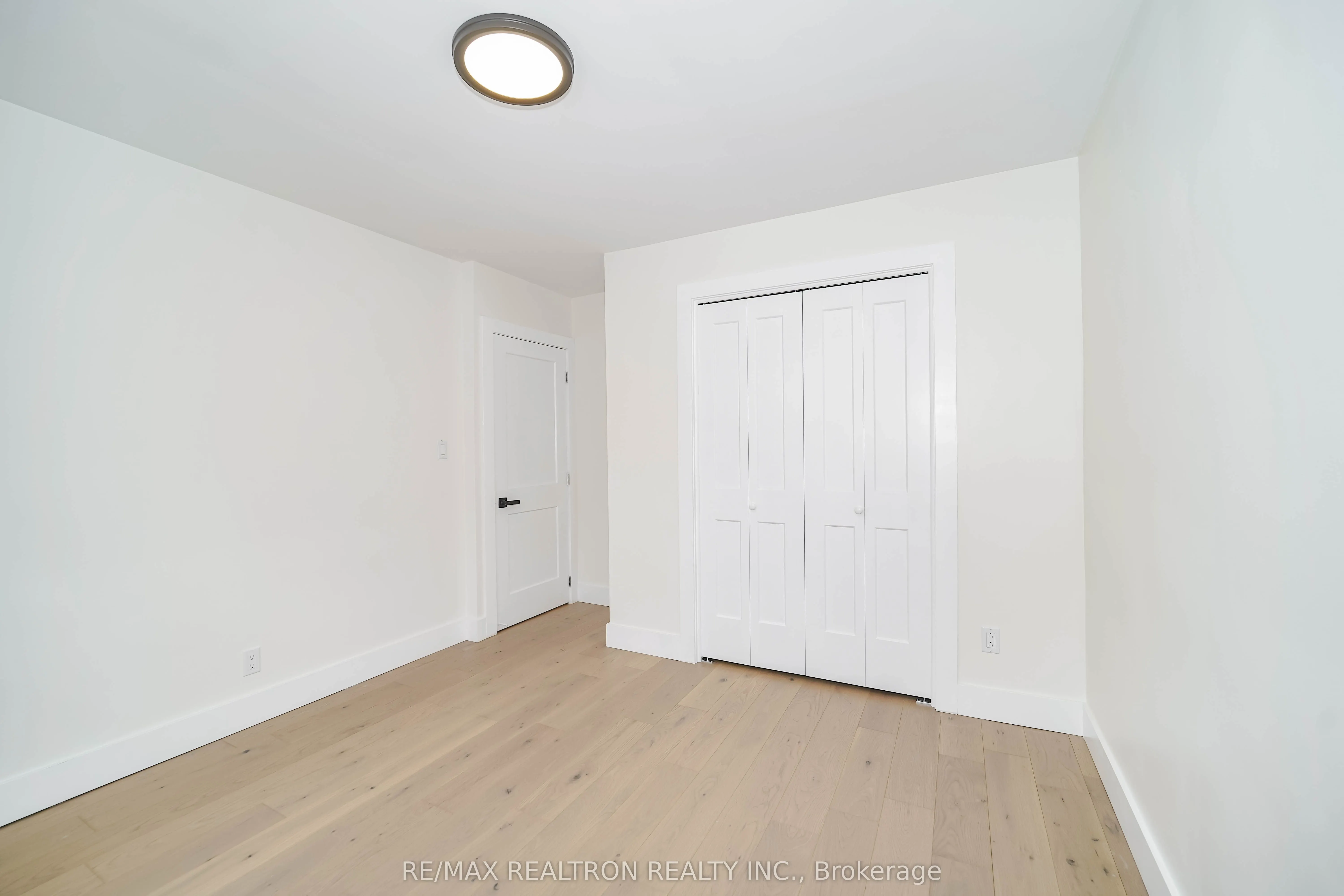 1380 Woodbine Avenue