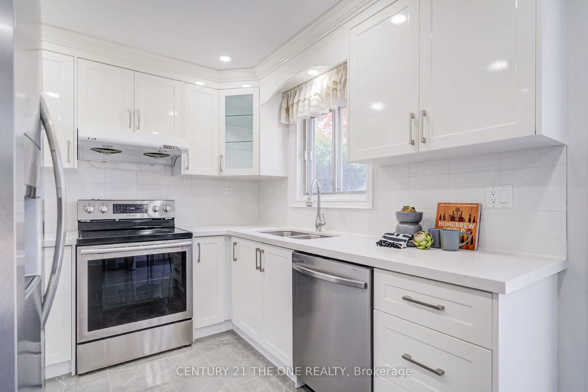 54 Marblemount Crescent