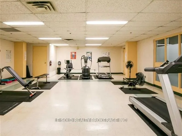 5800 Sheppard Avenue E, #218