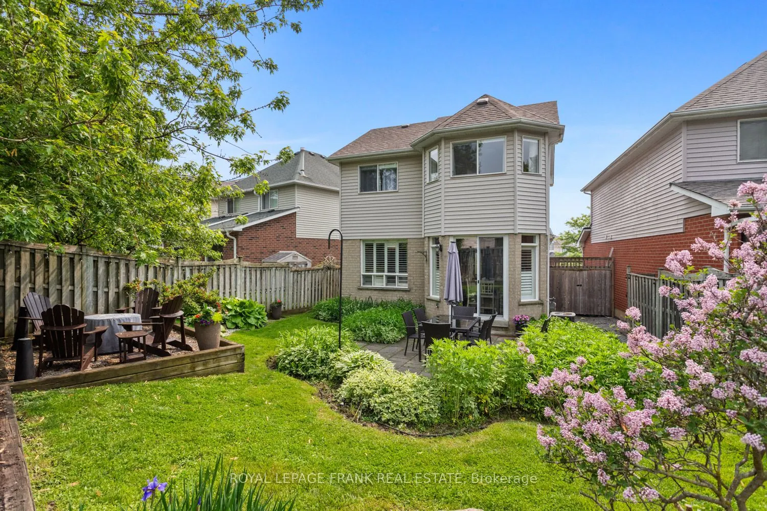 1089 Timberland Crescent