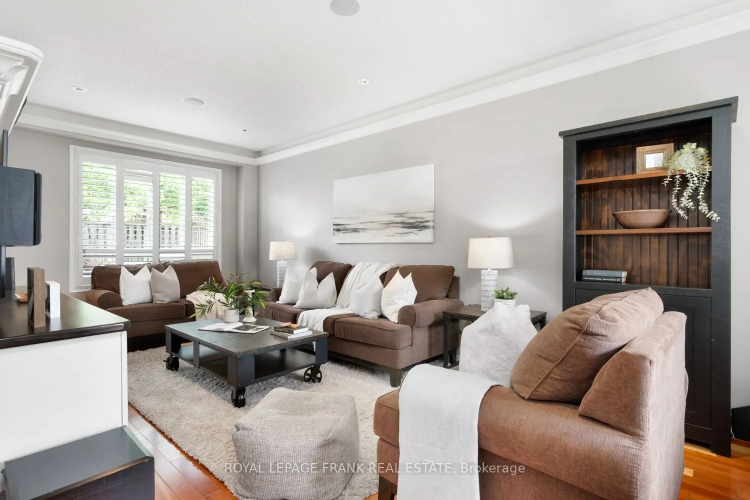 1089 Timberland Crescent