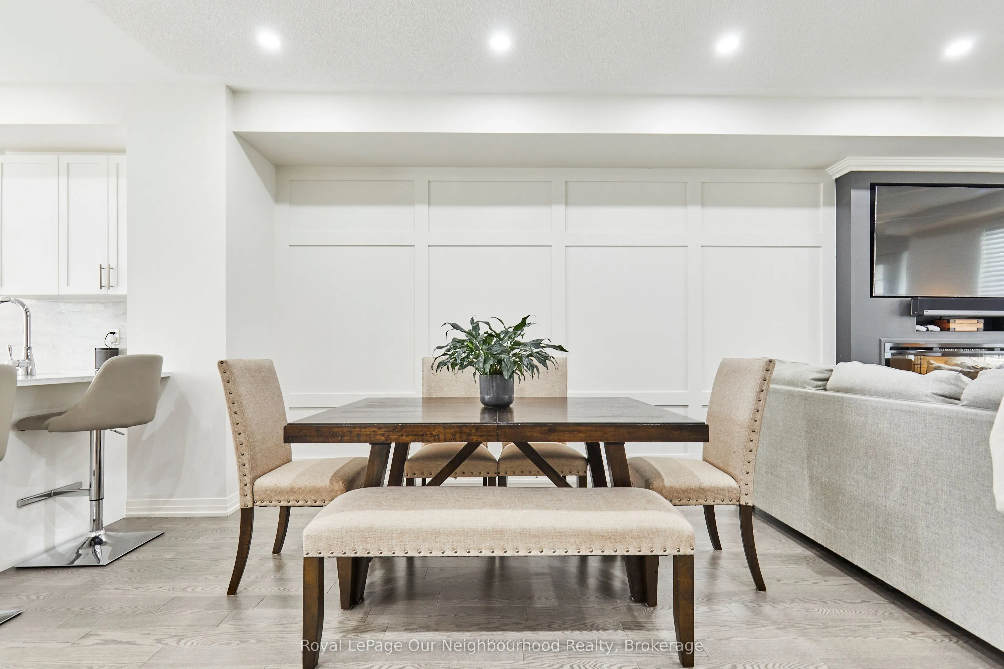 28 Clarington Boulevard