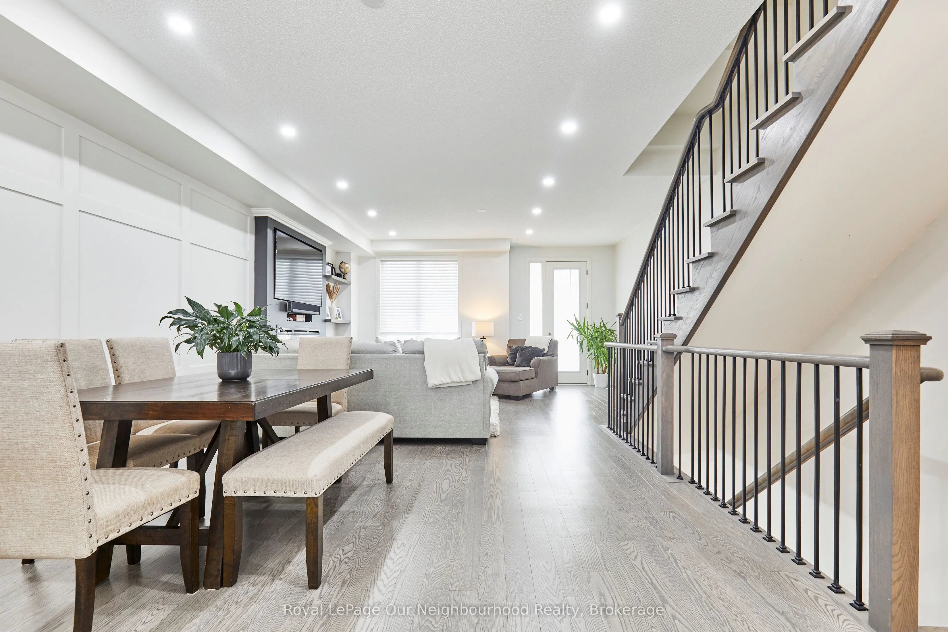 28 Clarington Boulevard