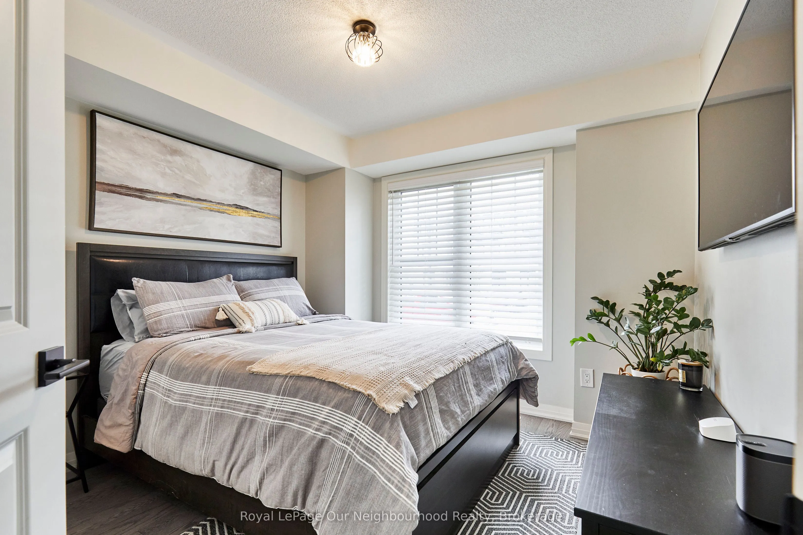 28 Clarington Boulevard