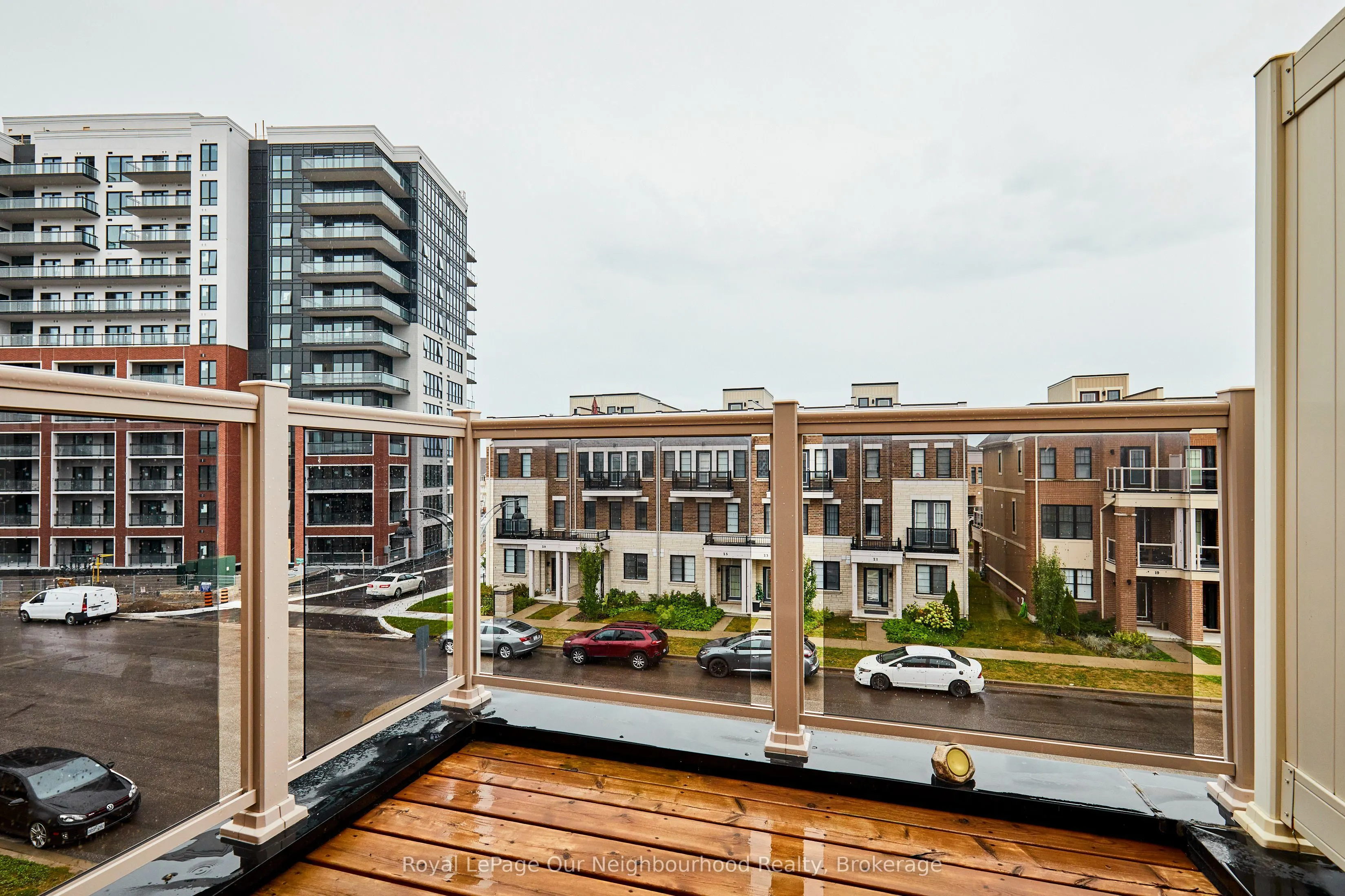 28 Clarington Boulevard