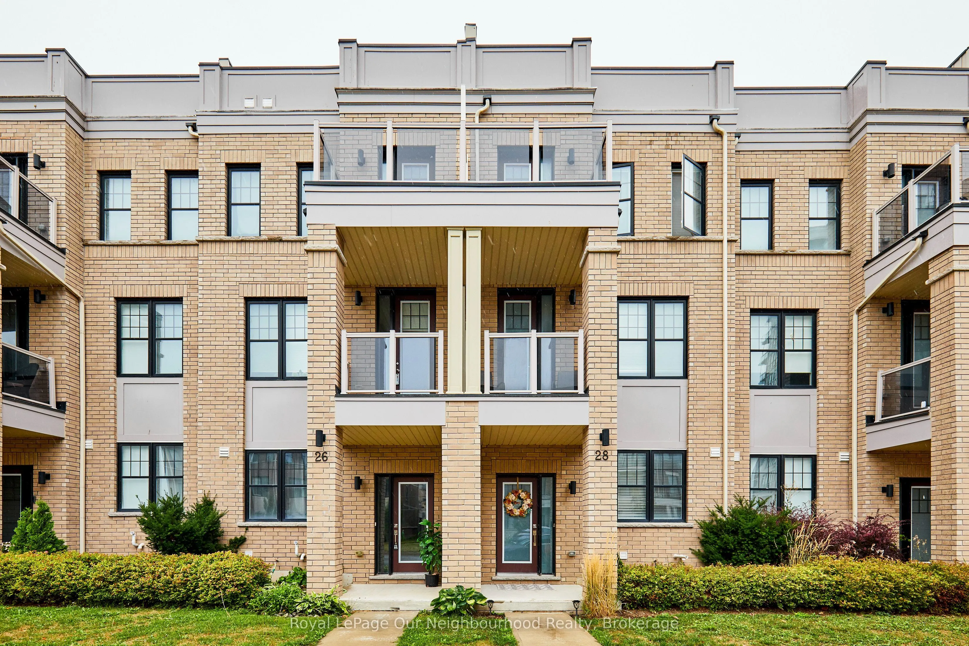28 Clarington Boulevard
