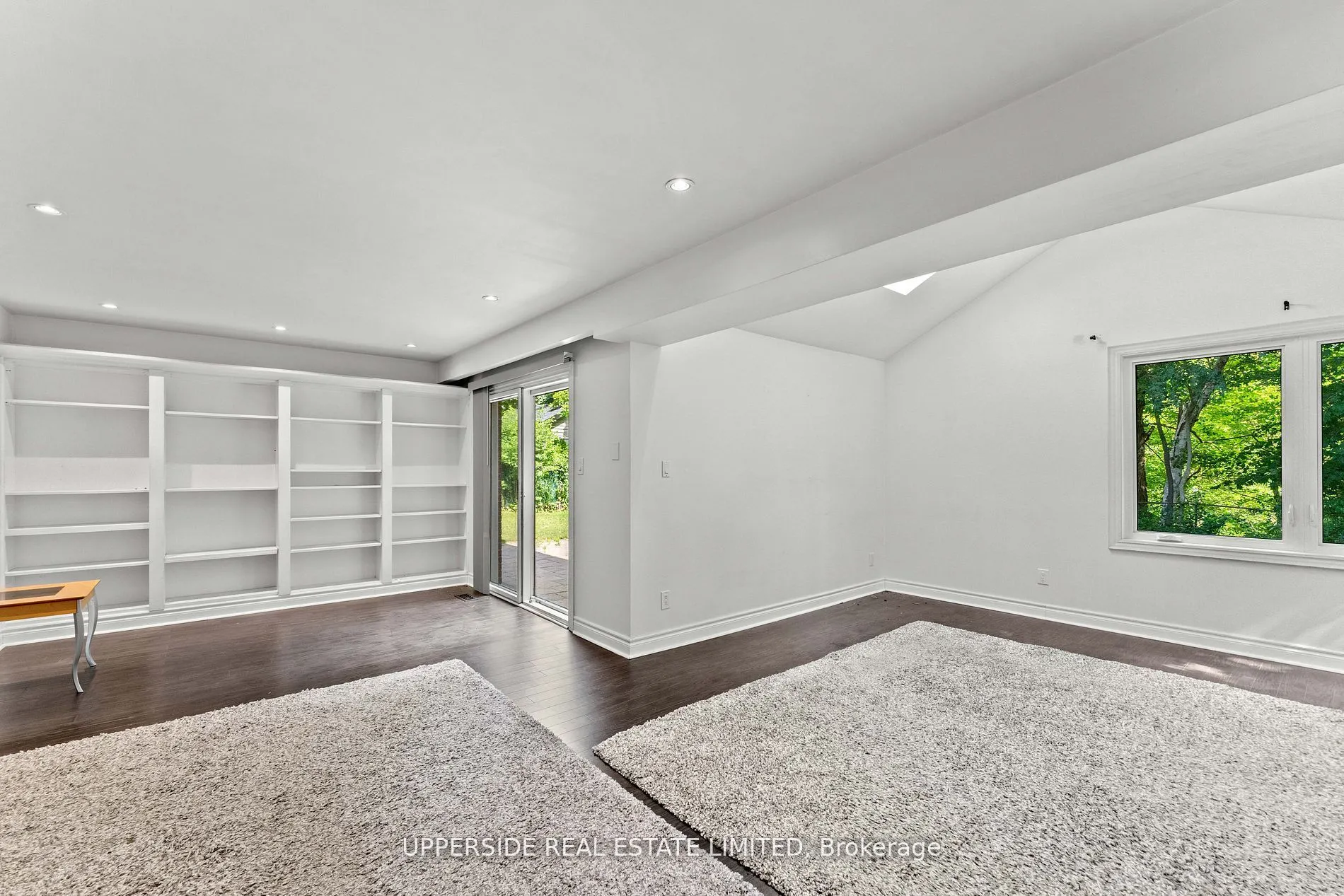 16 Janellan Terrace
