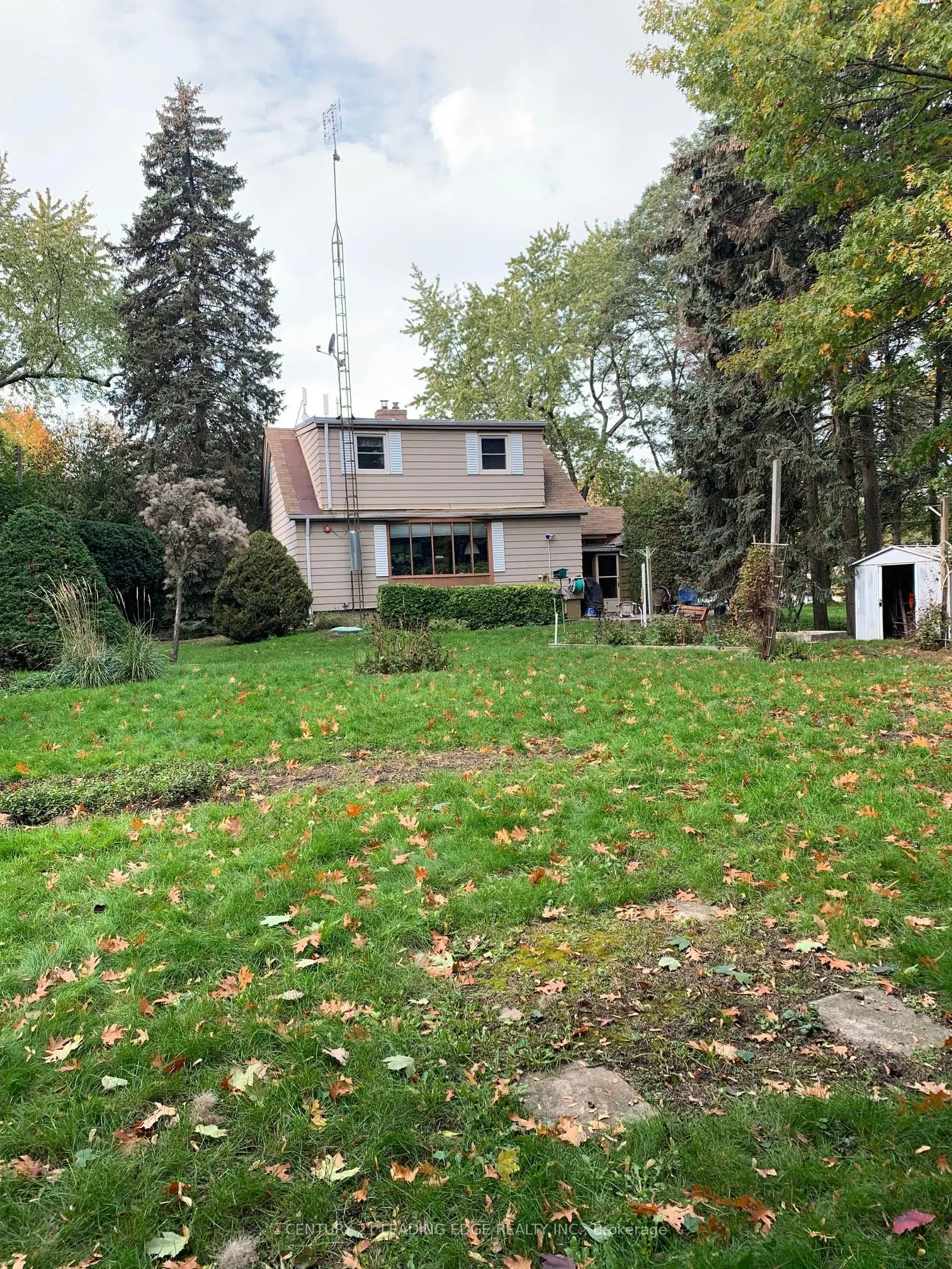 21 Faircroft Boulevard