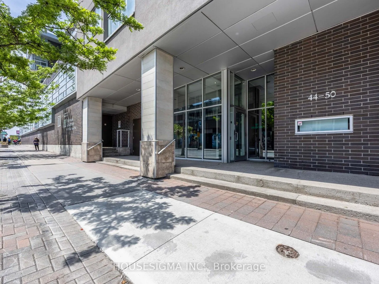 44 Bond Street W, #313