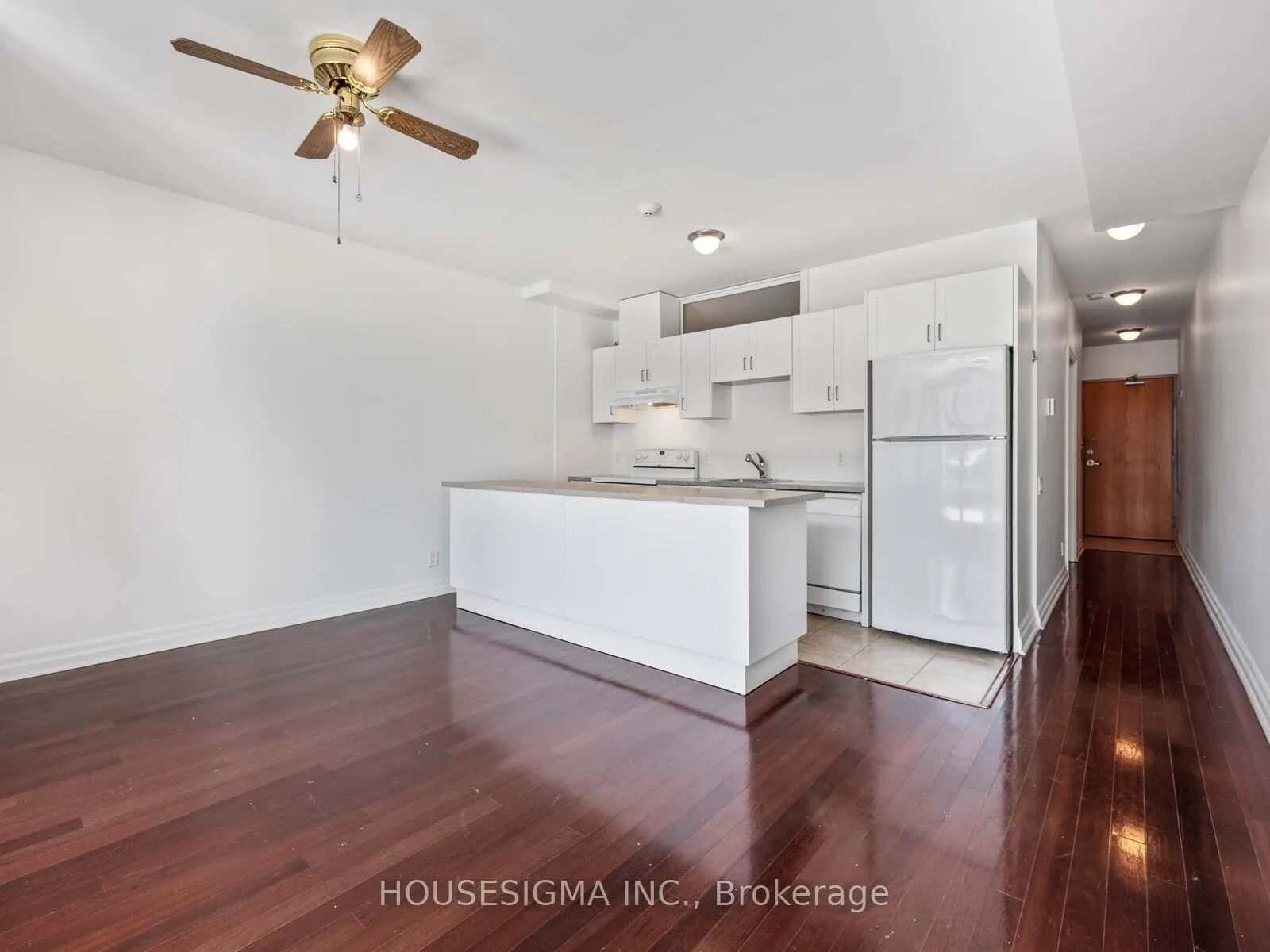 44 Bond Street W, #313