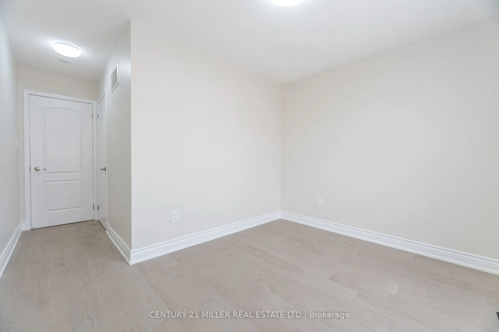 1401 Salem Road N