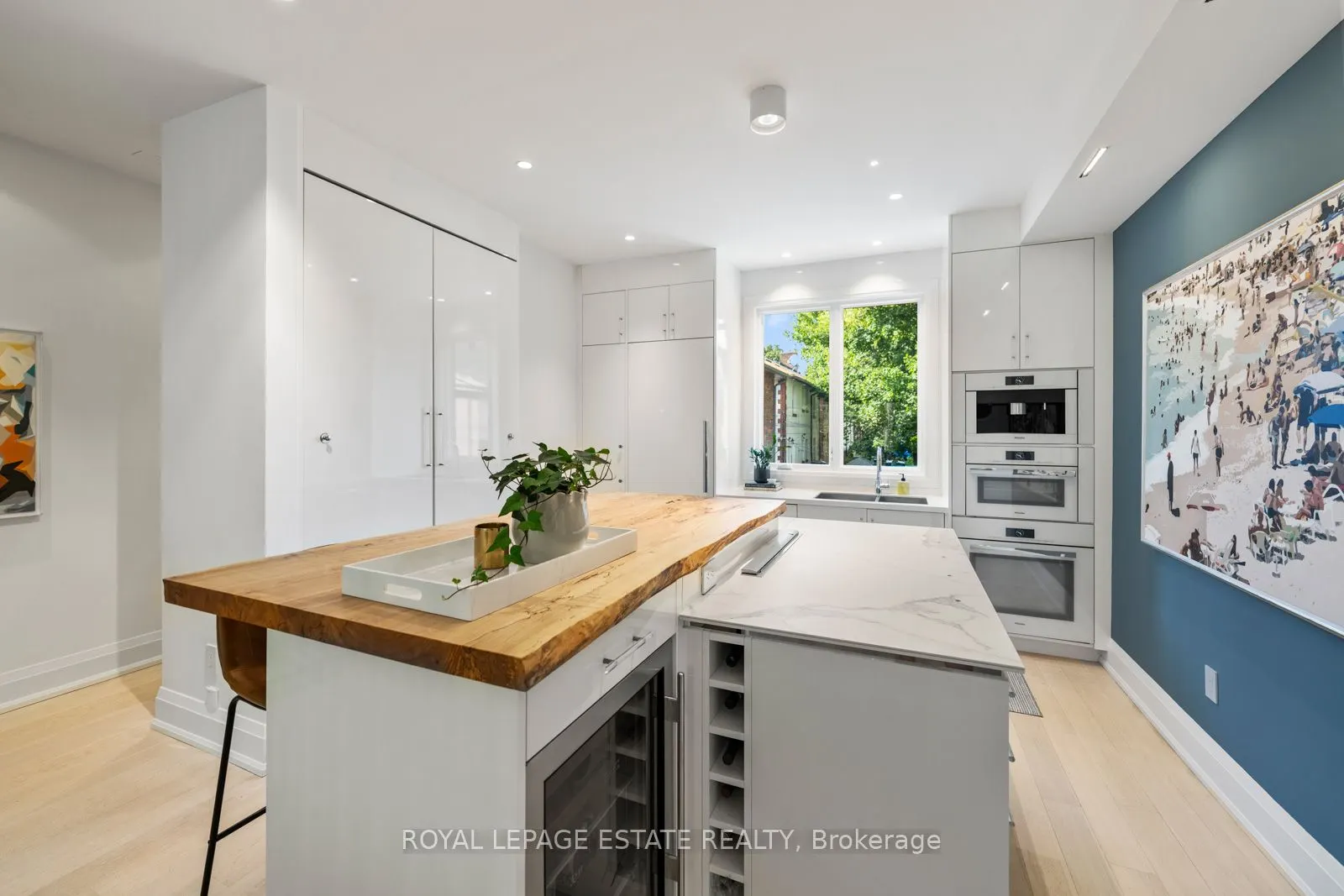 62 Hubbard Boulevard