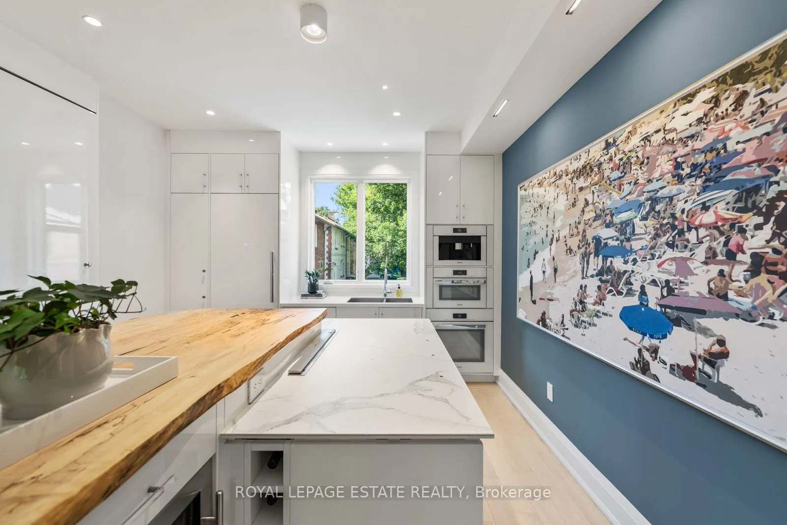 62 Hubbard Boulevard