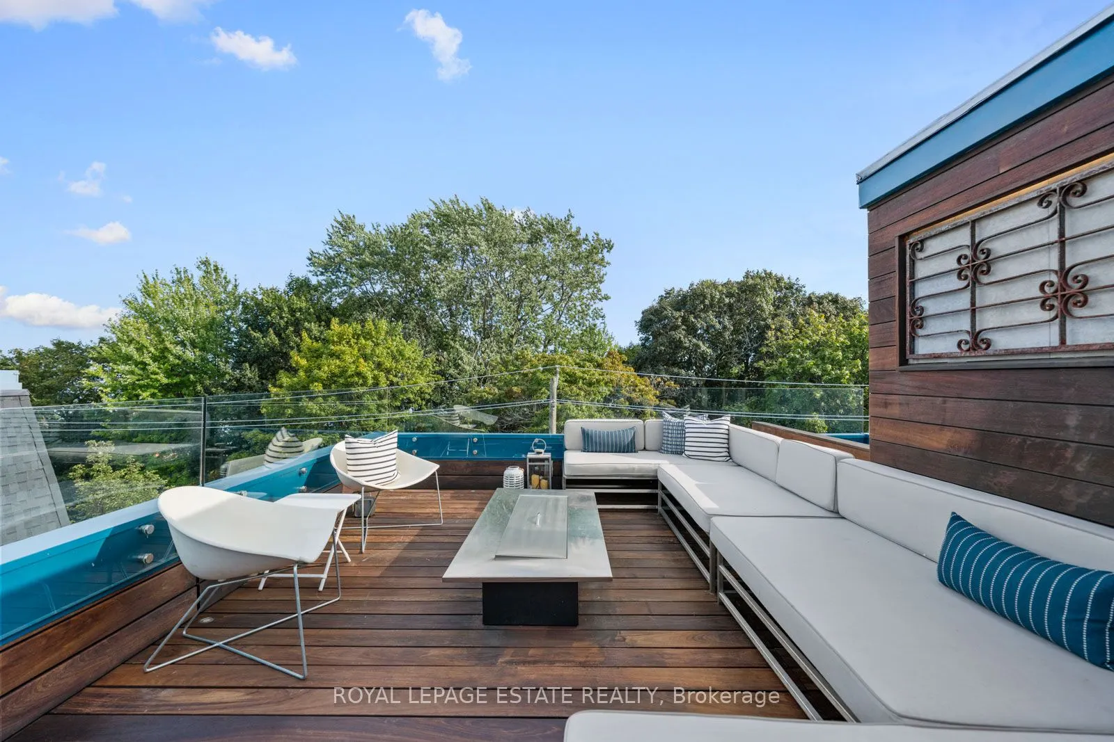 62 Hubbard Boulevard