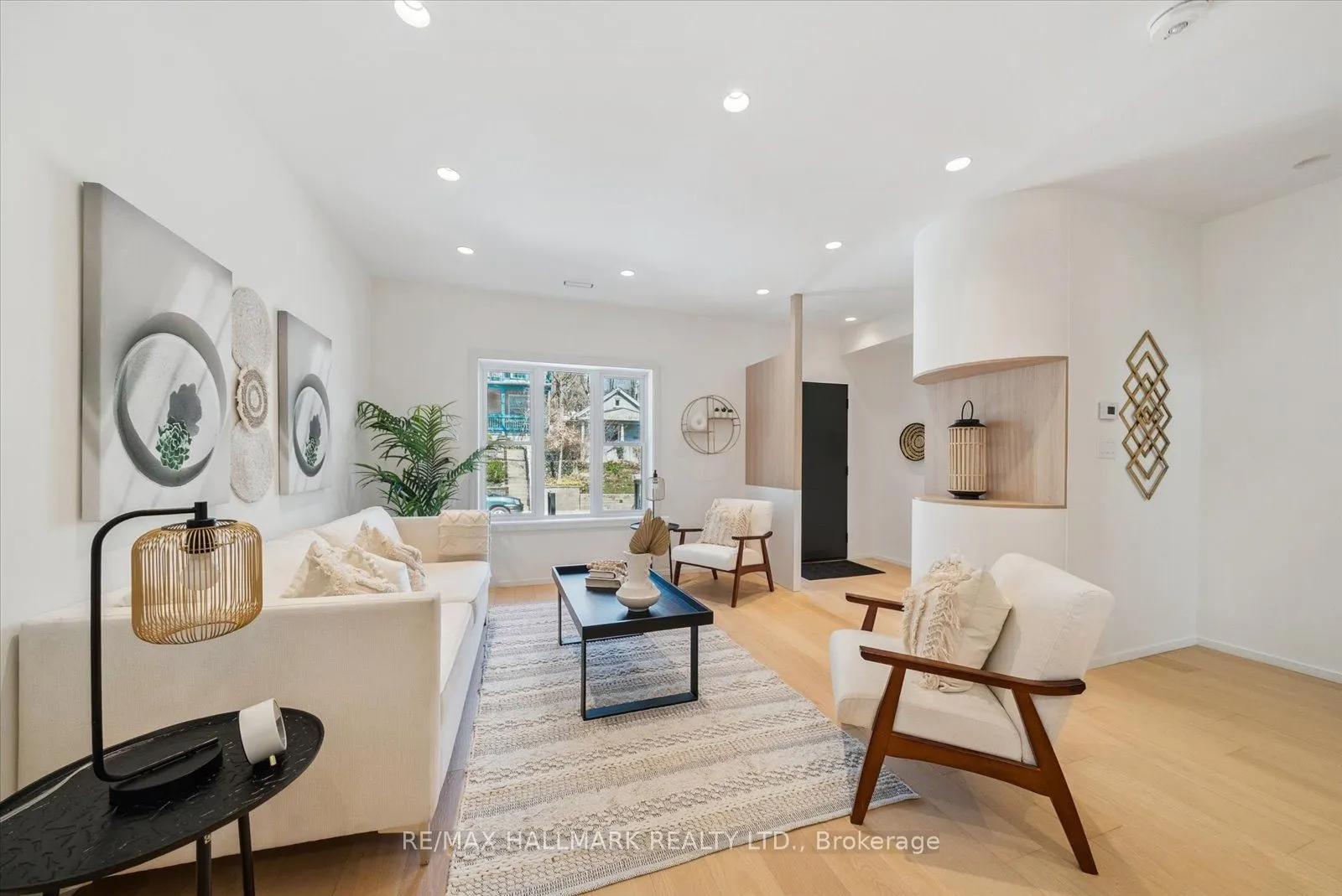 7 Ivy Avenue