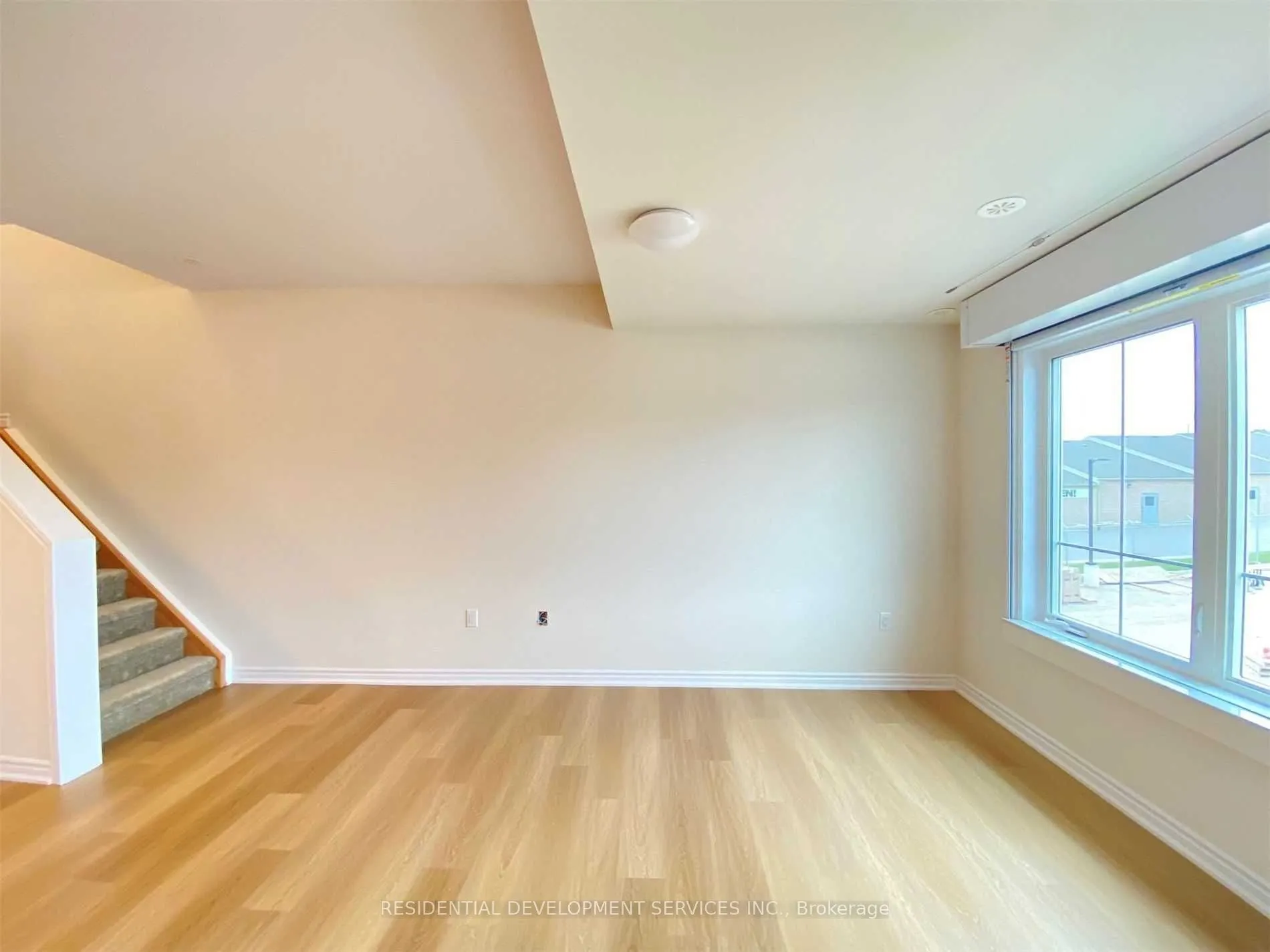 465 Beresford Path, #8