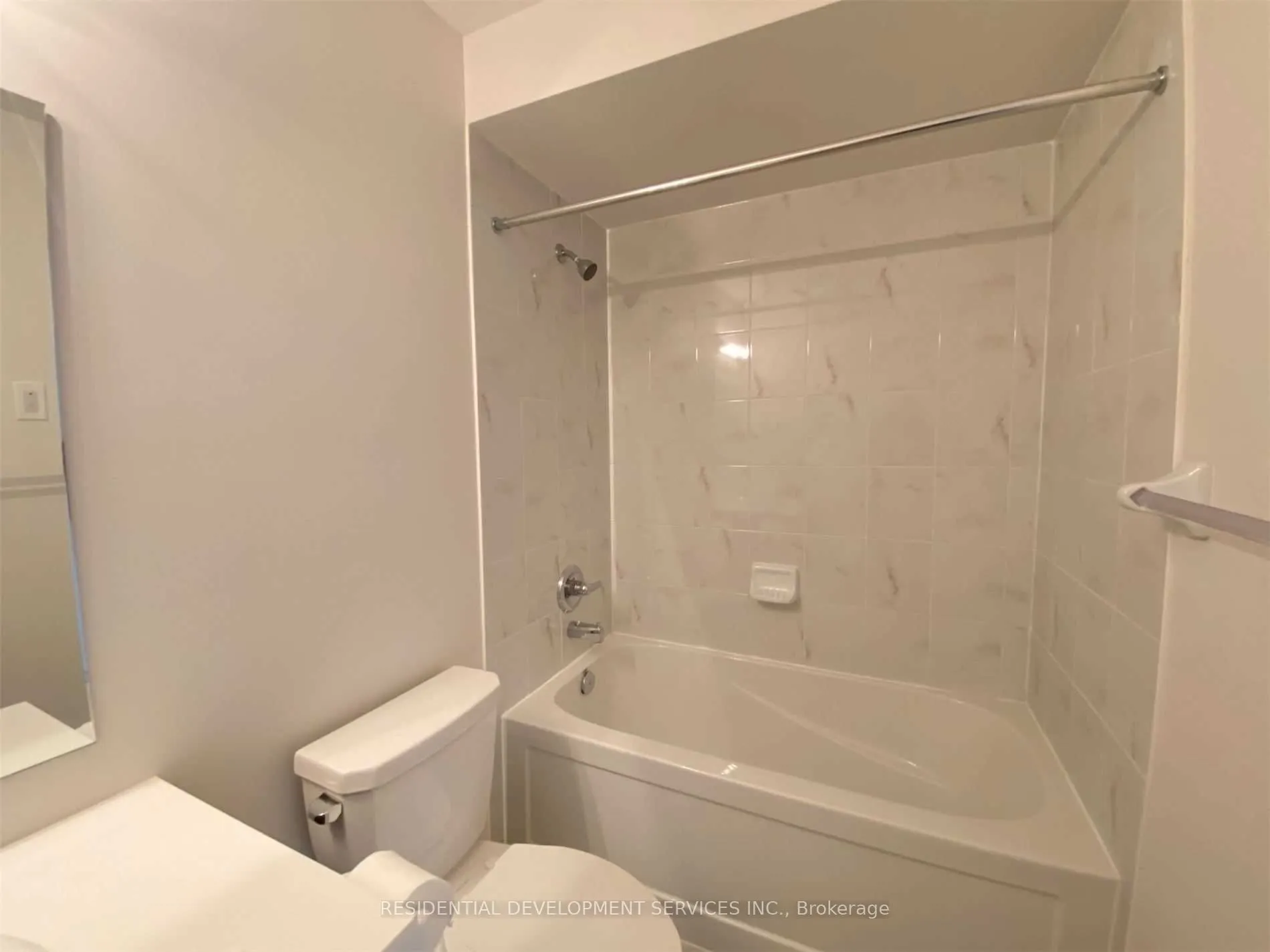 465 Beresford Path, #8