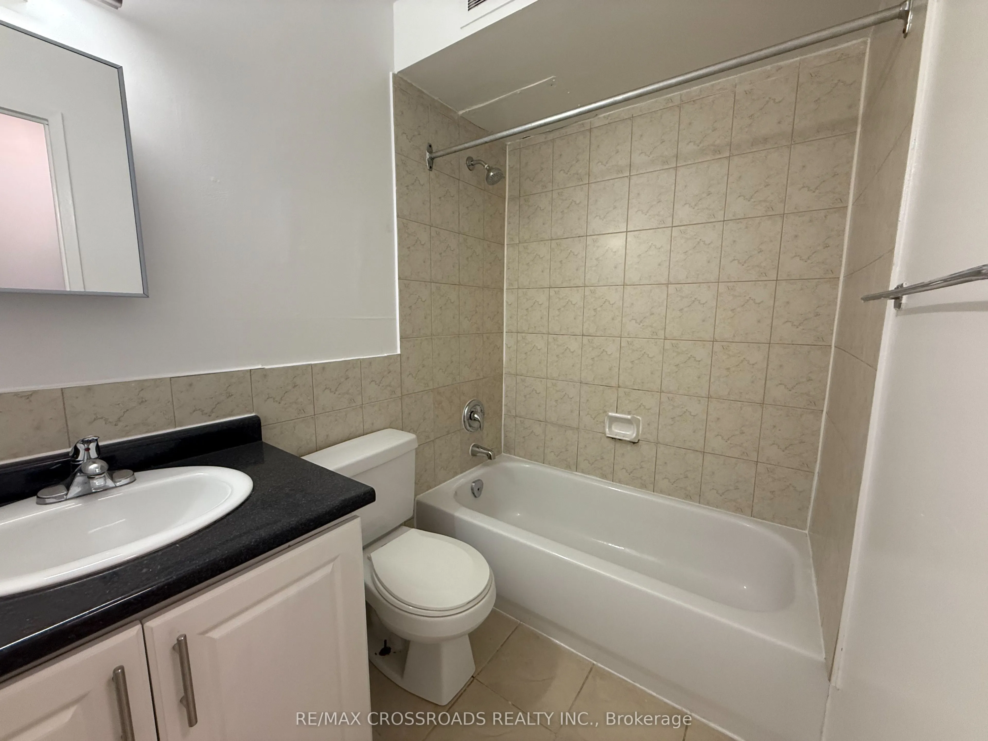 1191 Ellesmere Road, #102