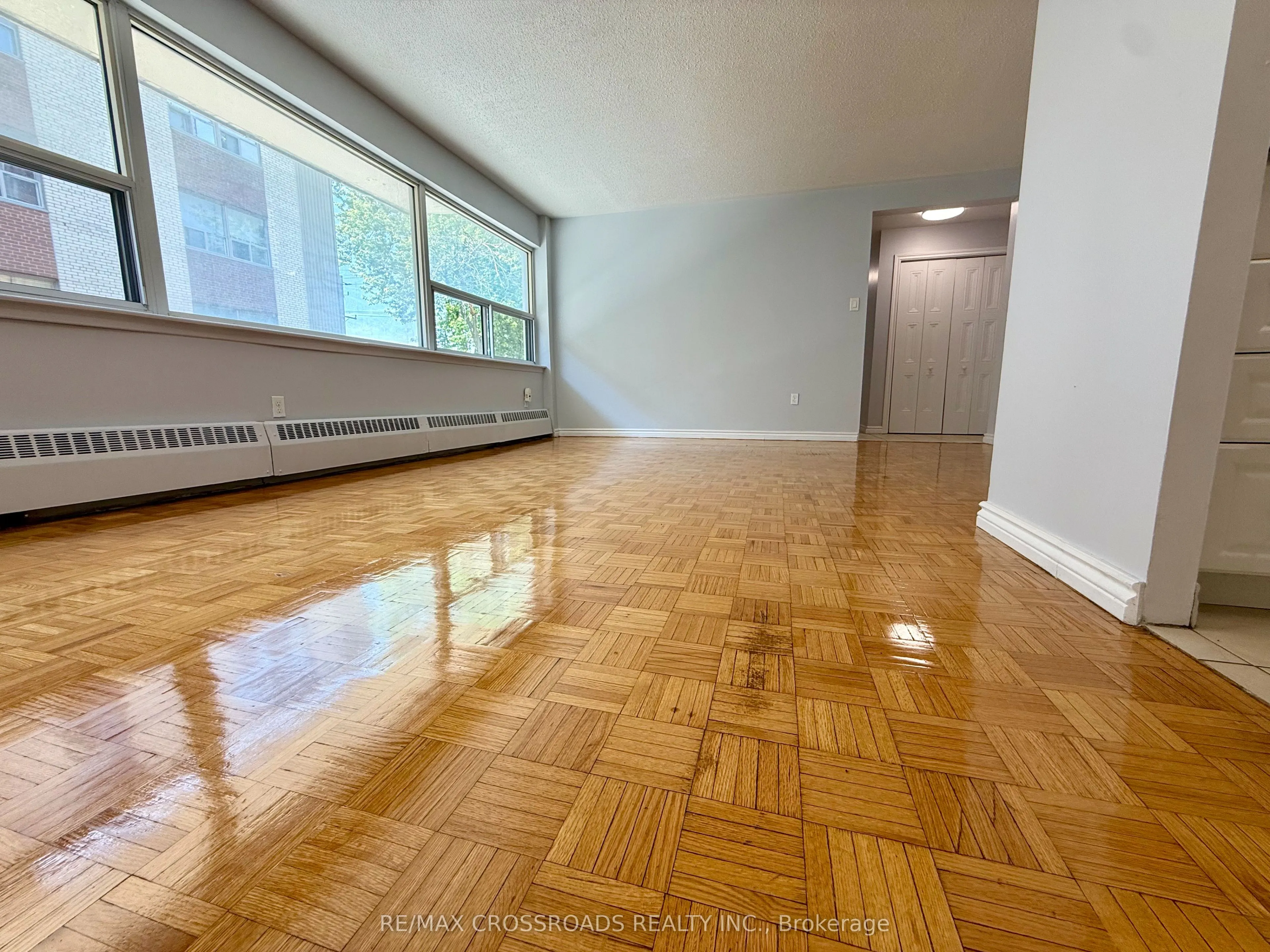 1191 Ellesmere Road, #102