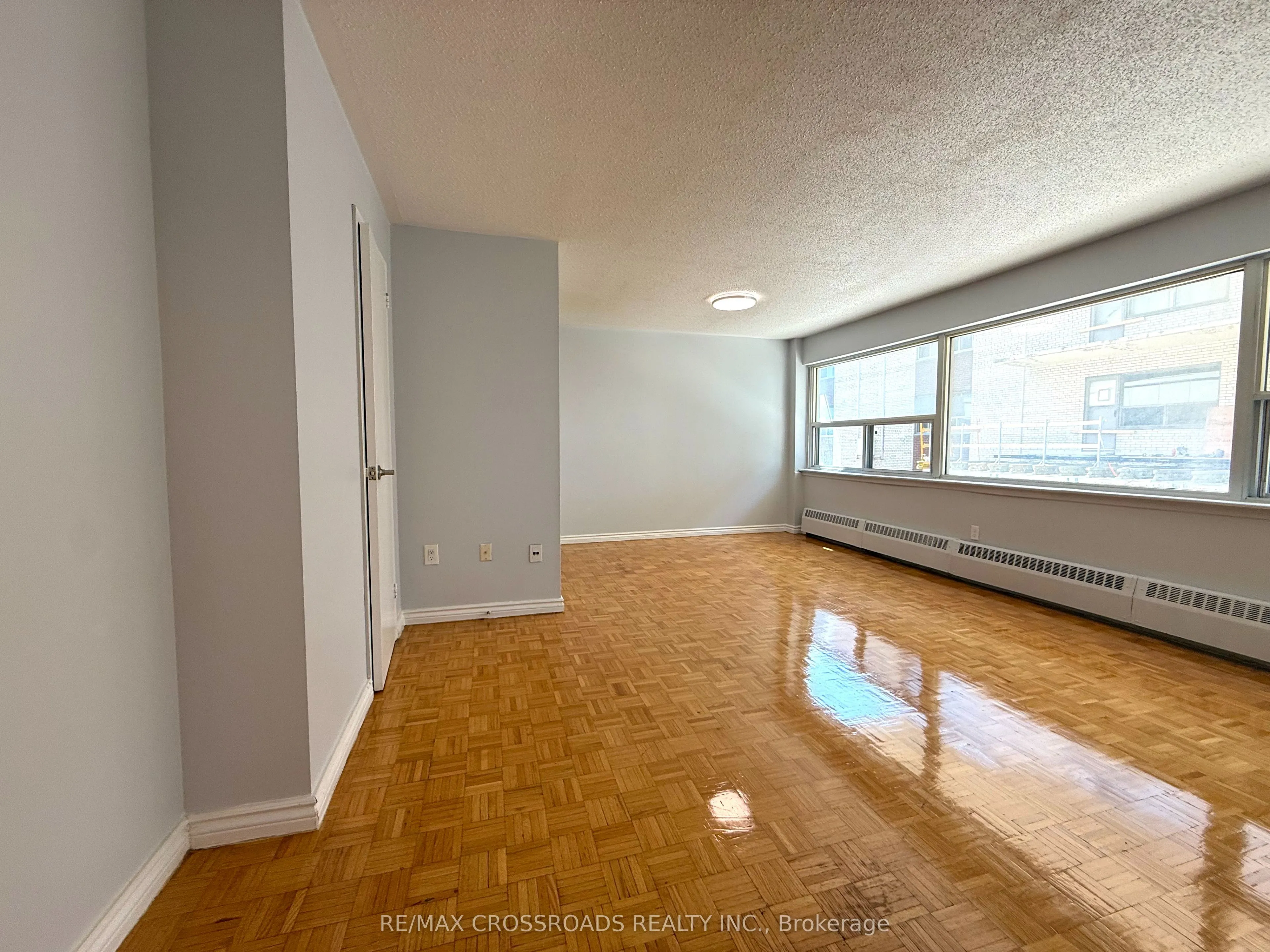 1191 Ellesmere Road, #102