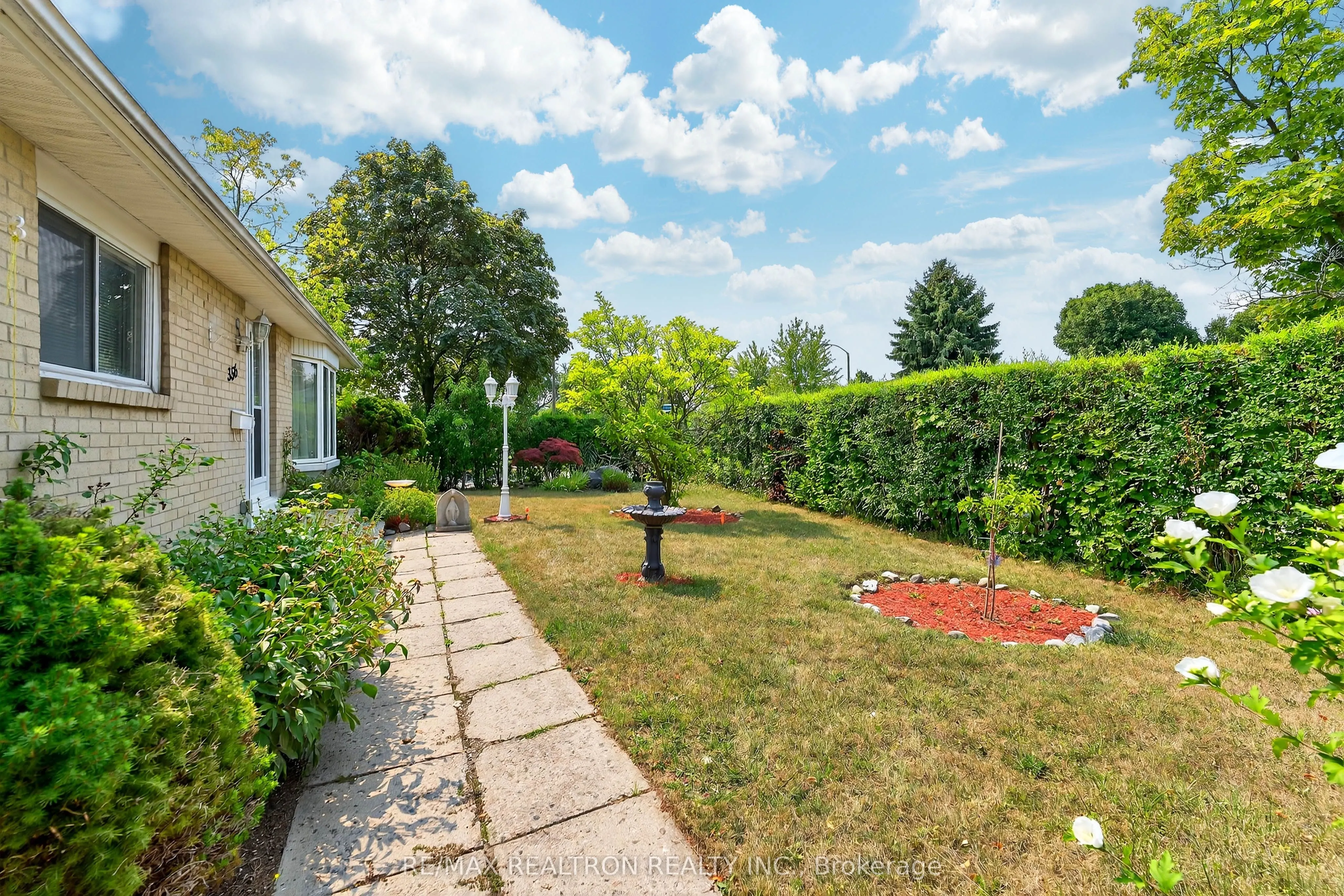 356 Burrows Hall Boulevard