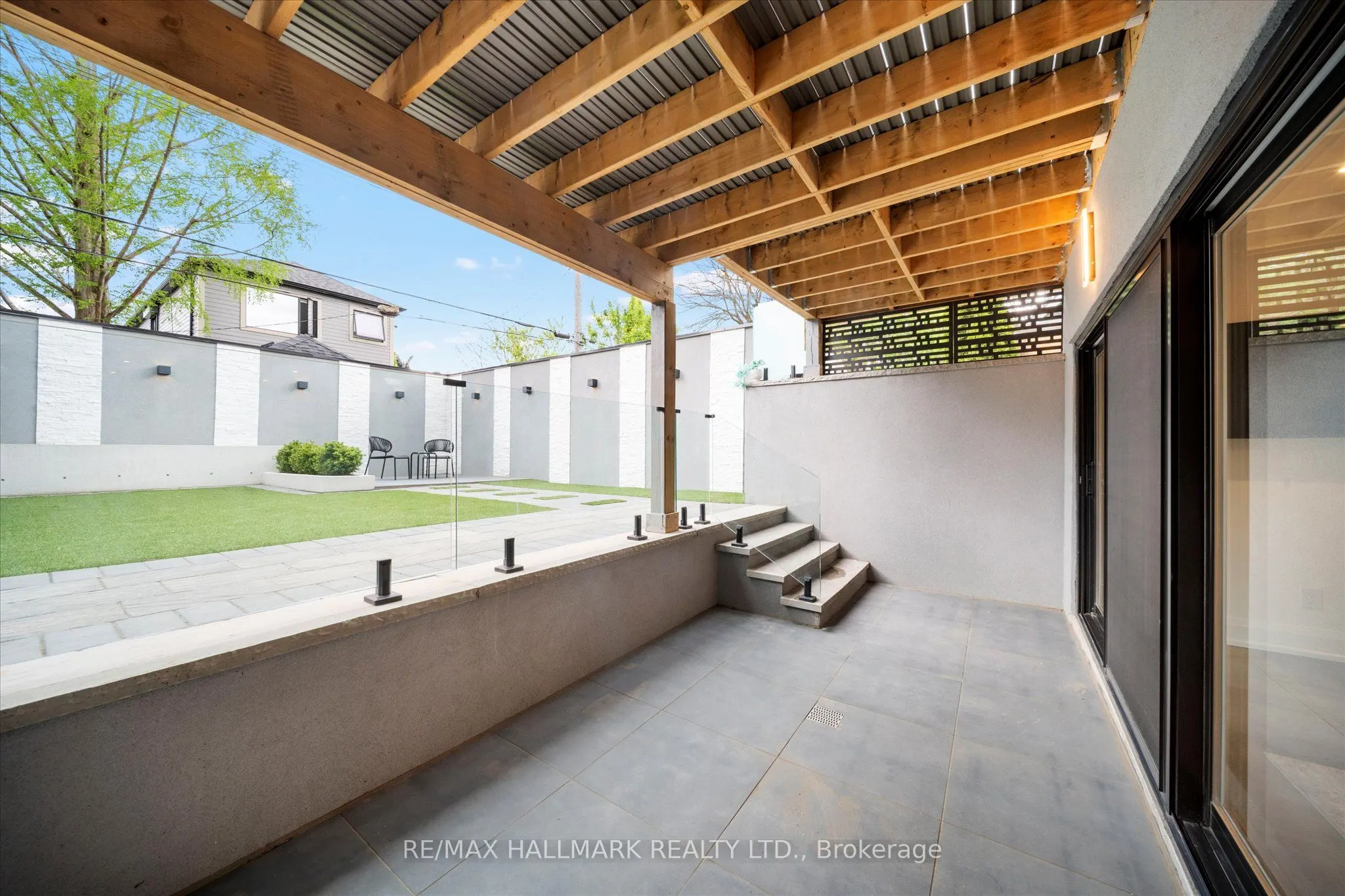 40 Manderley Drive
