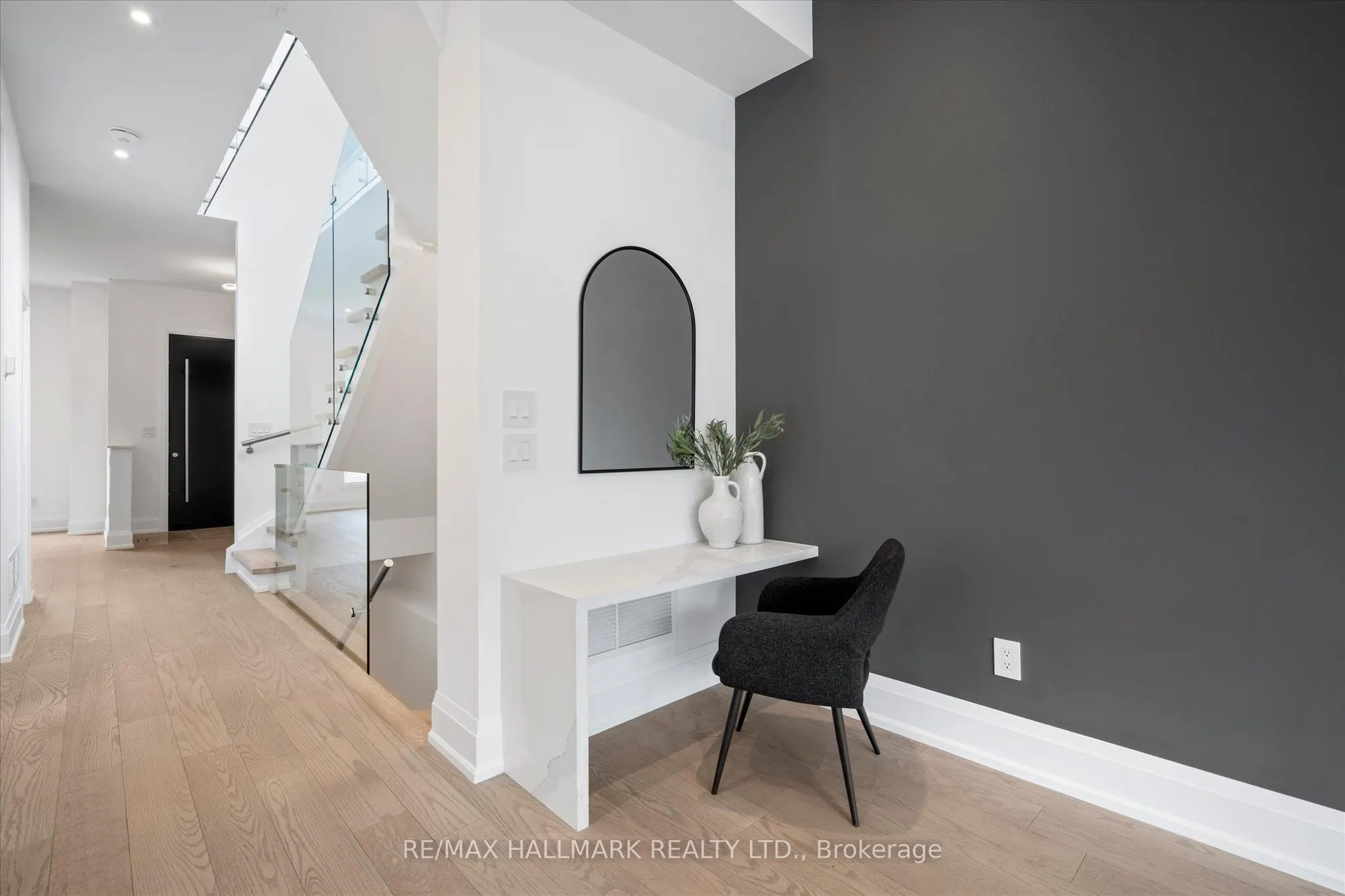 40 Manderley Drive