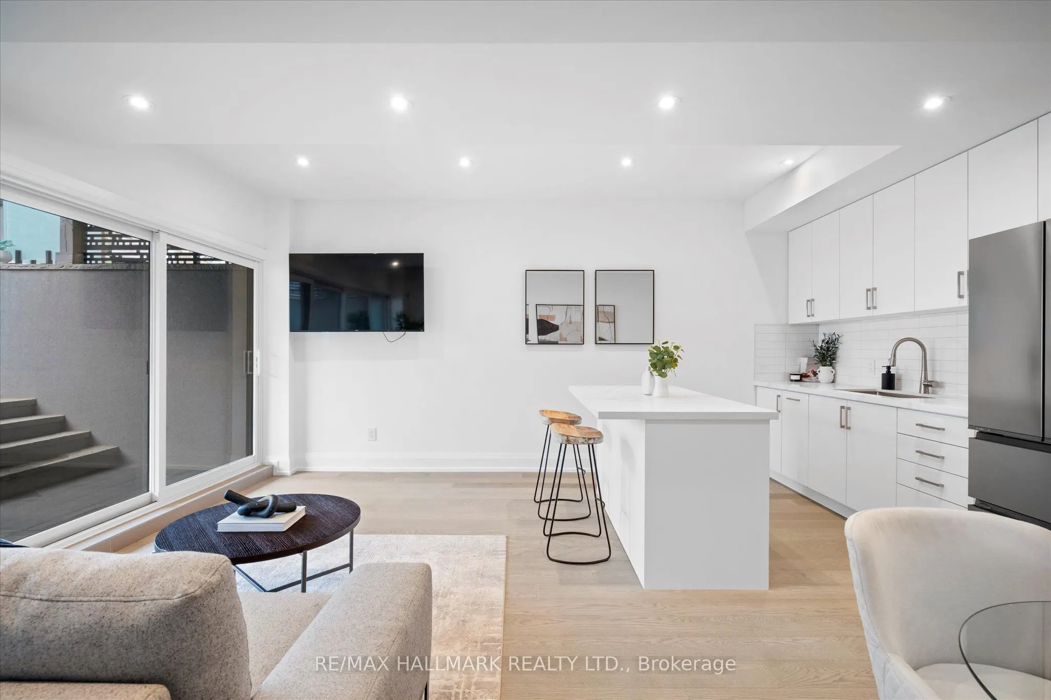 40 Manderley Drive