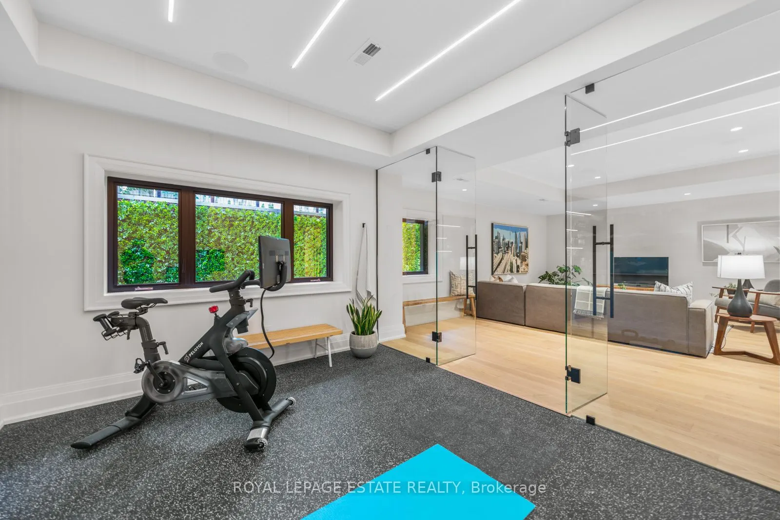 21 Glen Davis Crescent