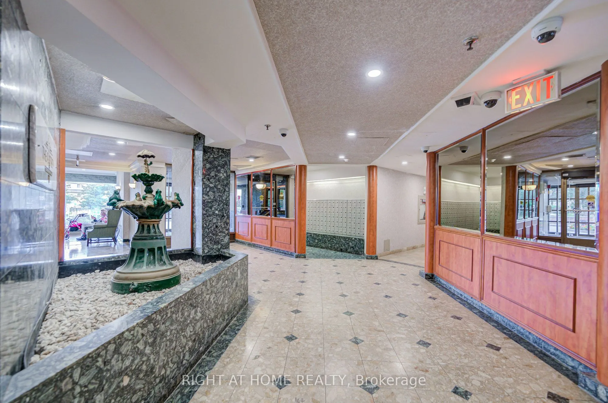 88 Alton Towers Circle, #1501