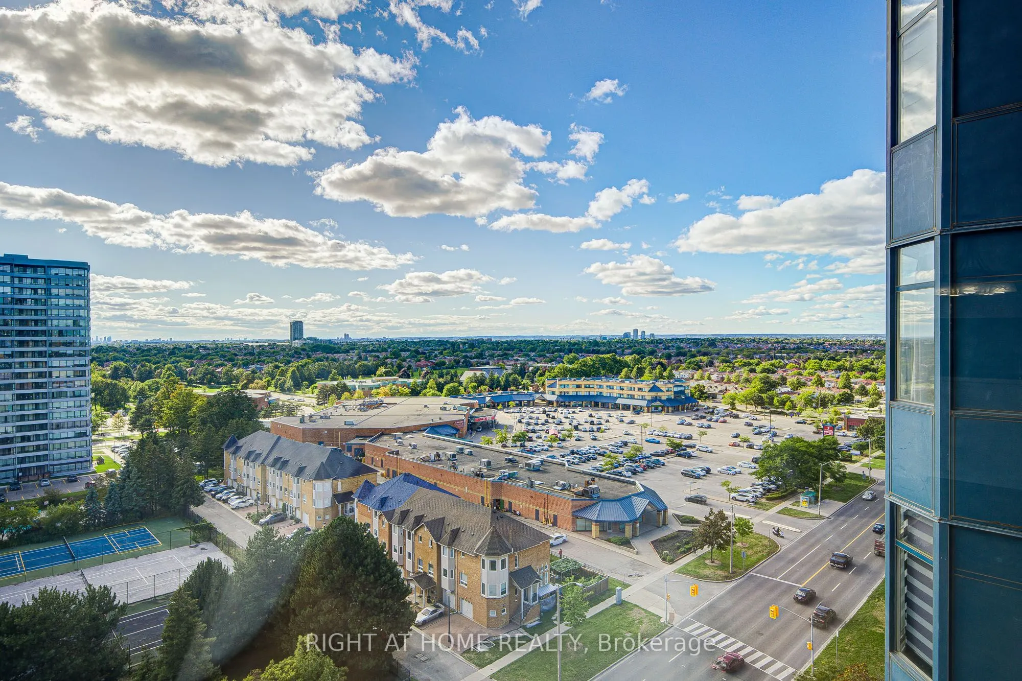 88 Alton Towers Circle, #1501
