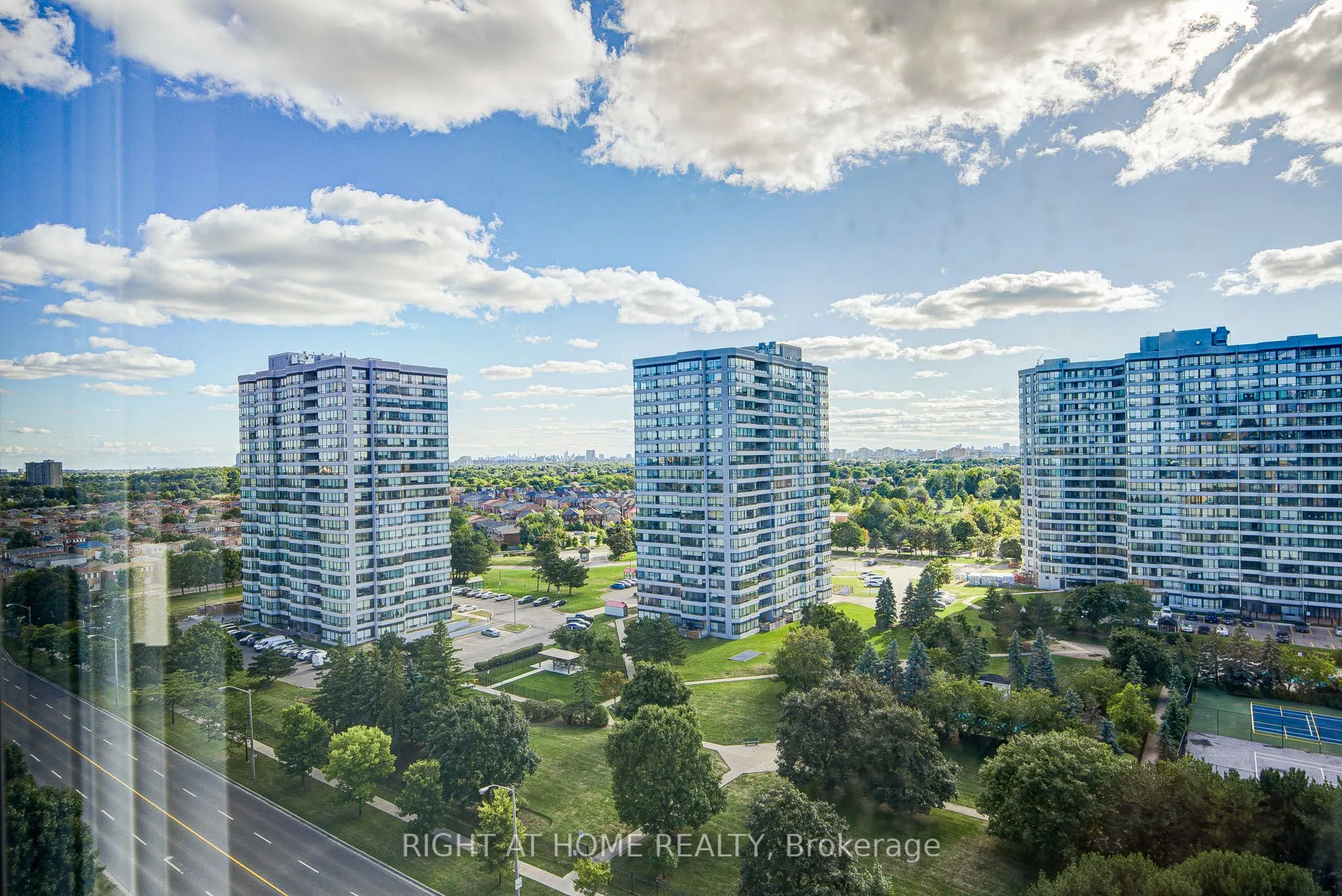 88 Alton Towers Circle, #1501