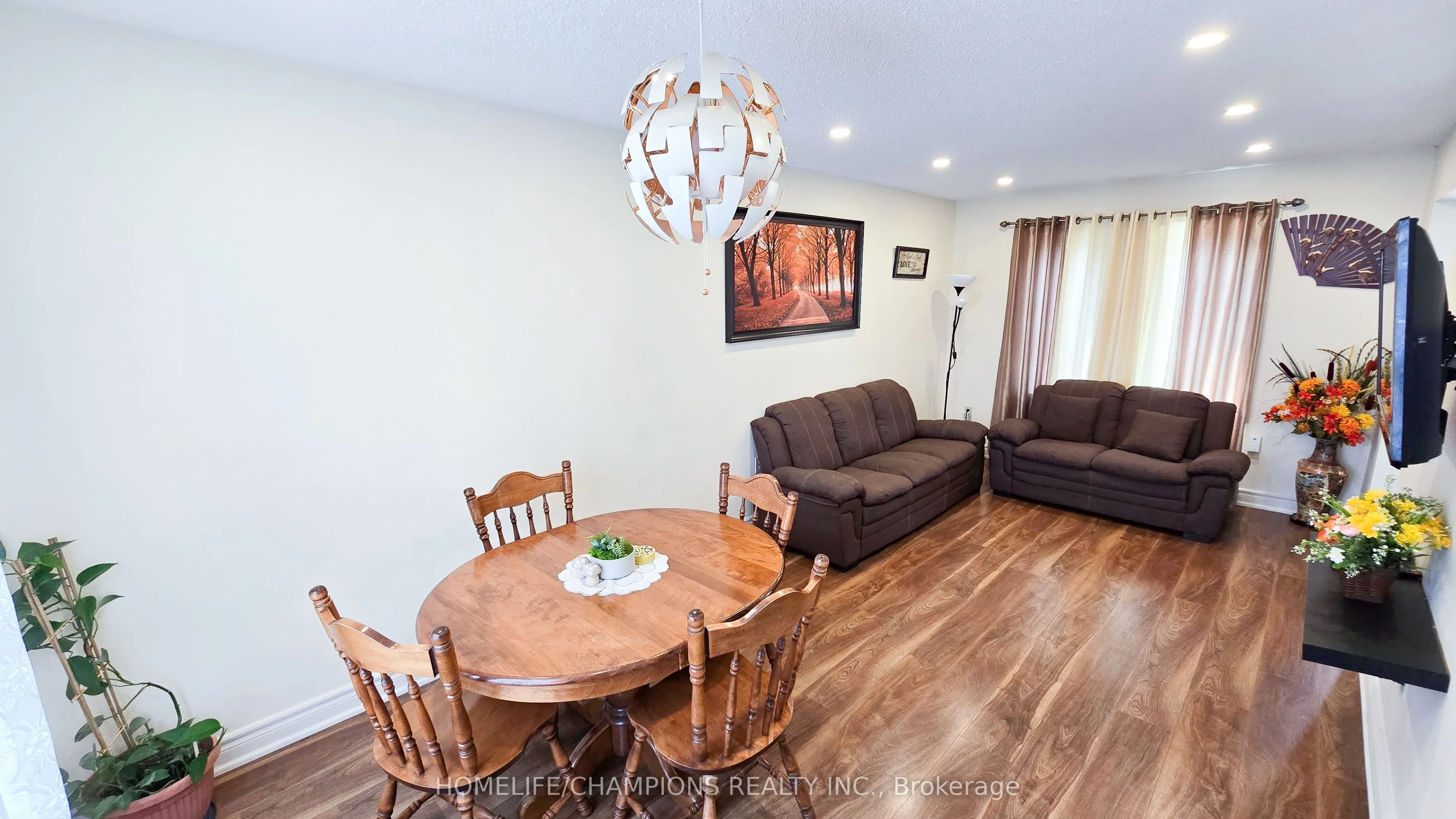 164 Wright Crescent