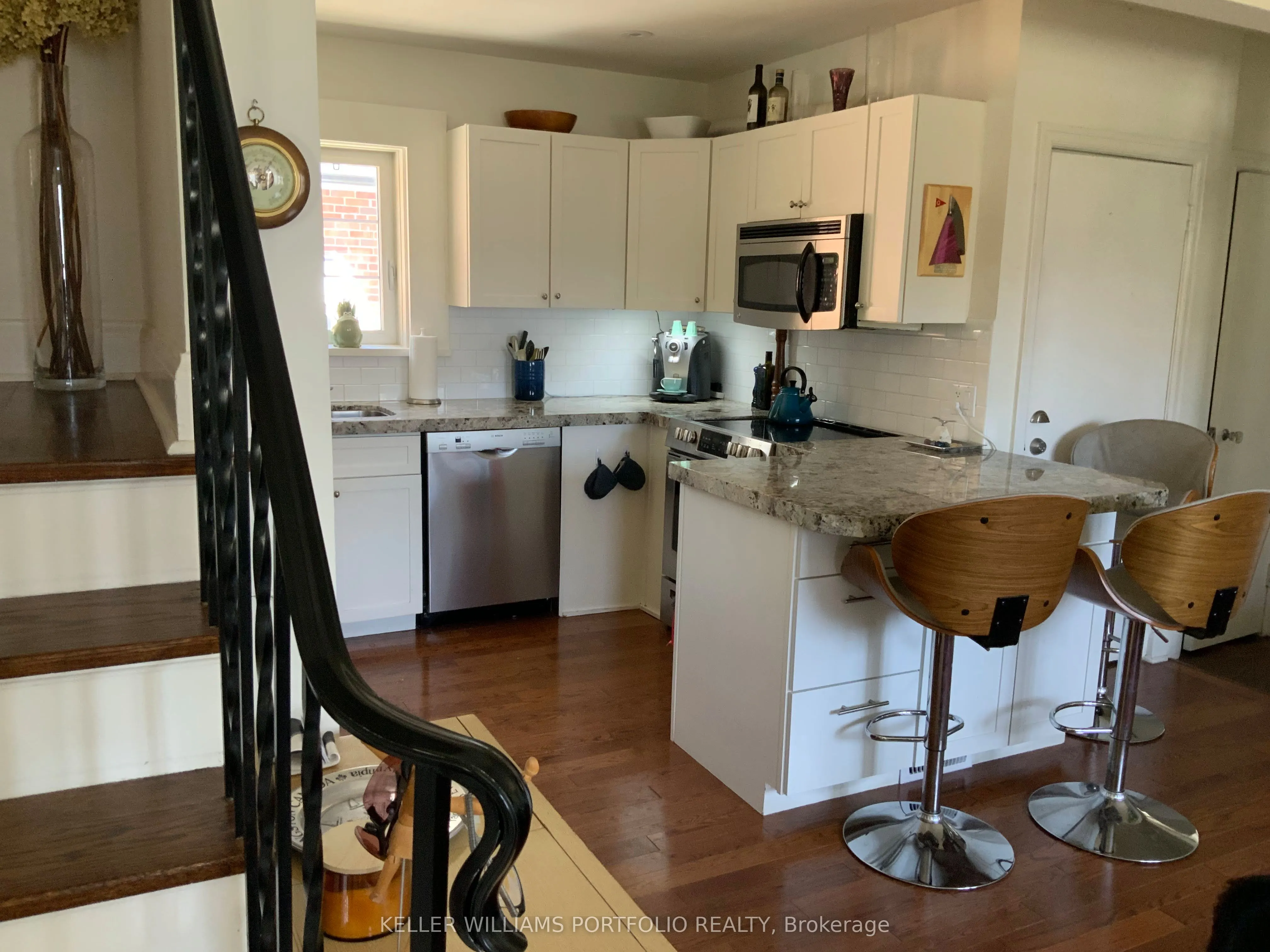 27 Wood Glen Road