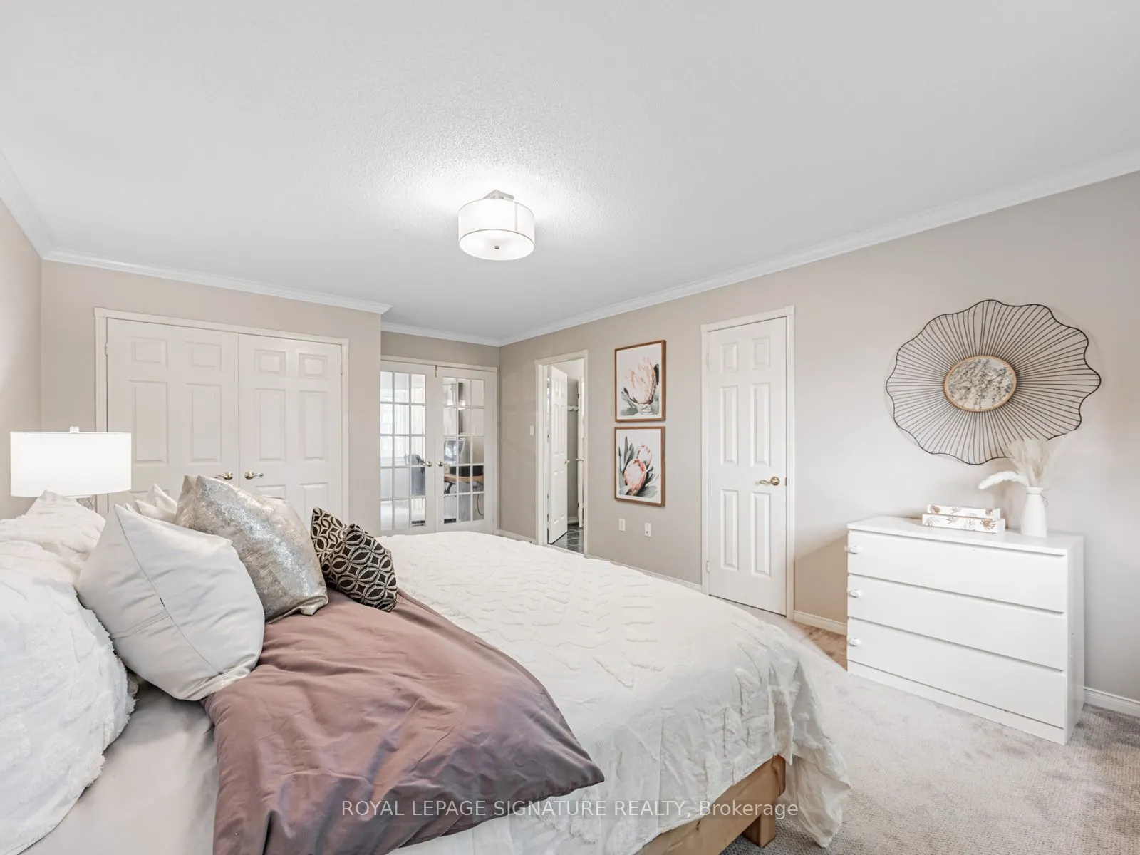 7 Knox Crescent