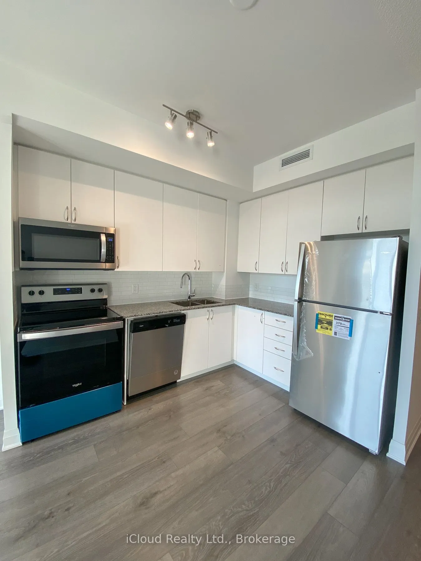 3220 Sheppard Avenue E, #314