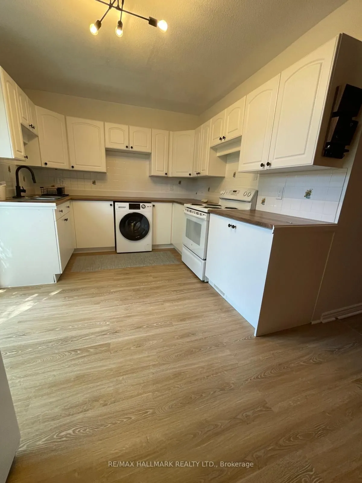 142 Parkmount Road, #Upper