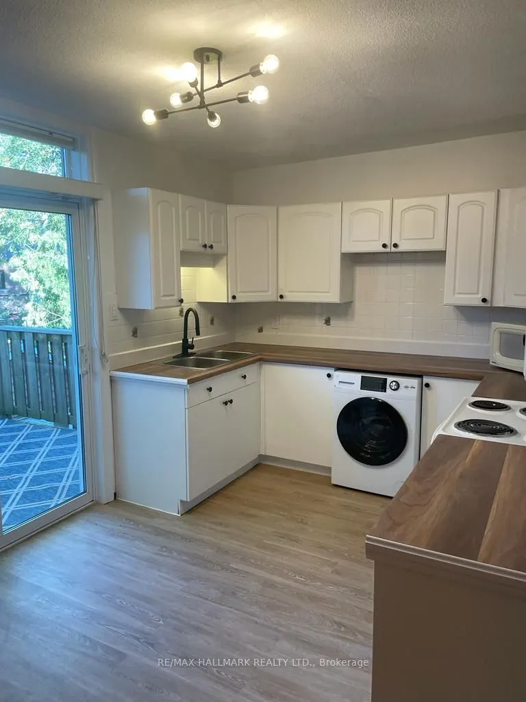 142 Parkmount Road, #Upper
