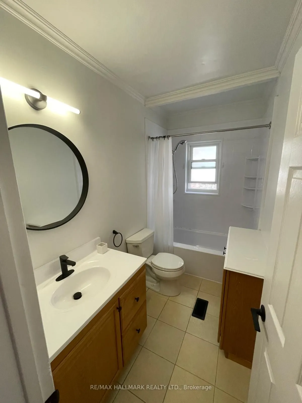 142 Parkmount Road, #Upper