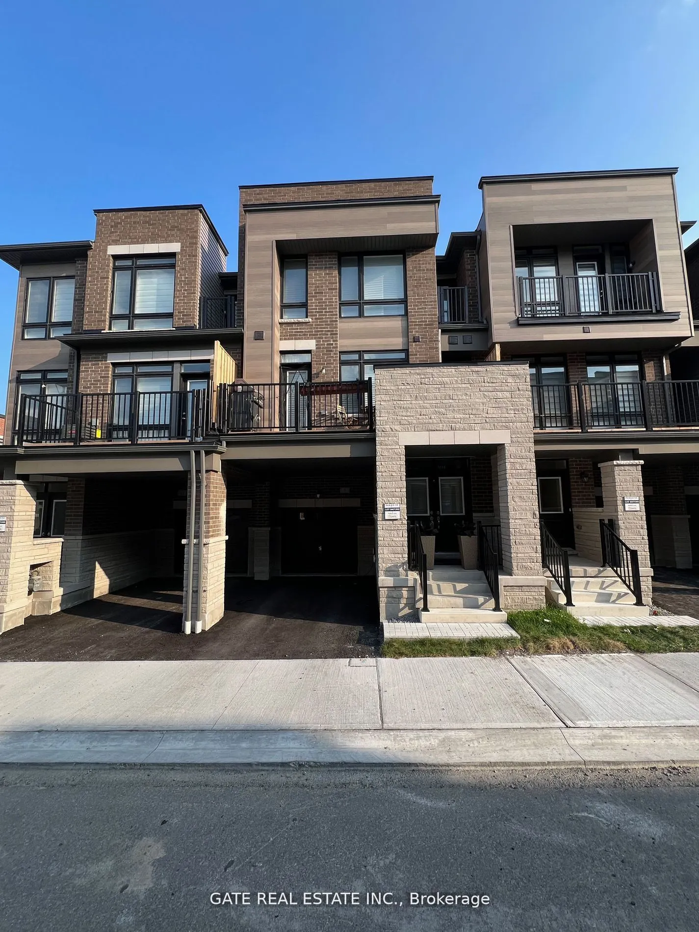 9 Dallotto Lane