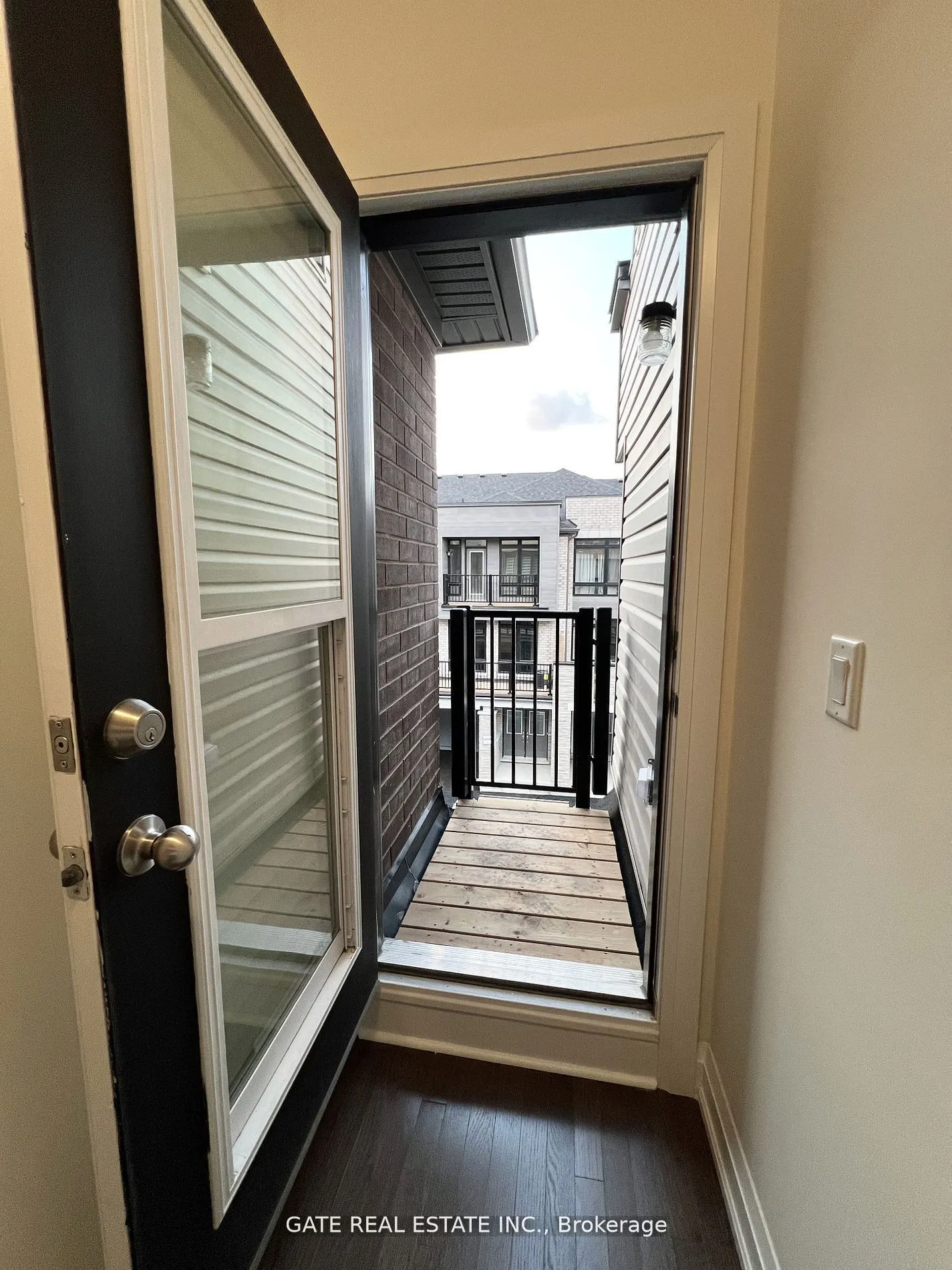 9 Dallotto Lane