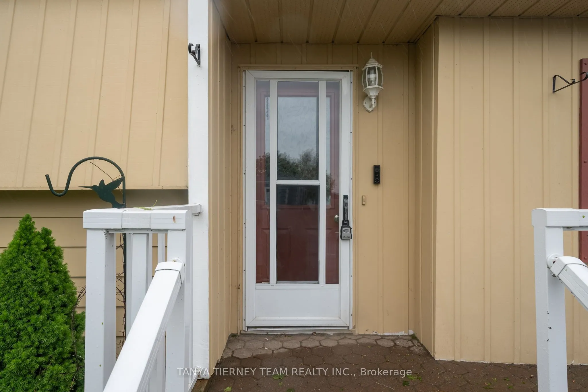 18 The Cove Road