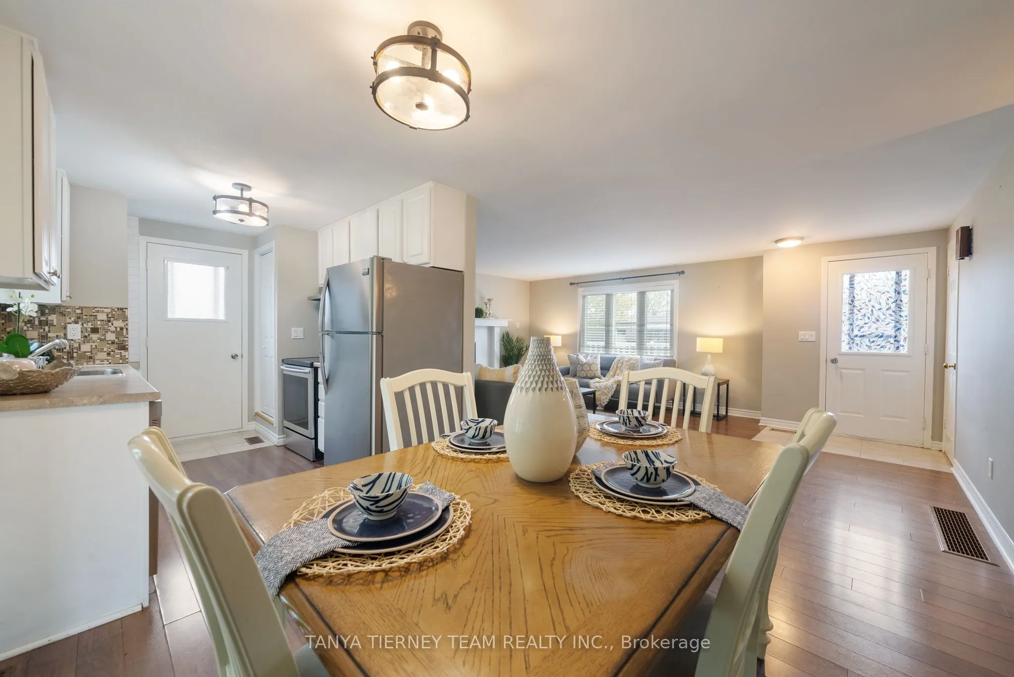 18 The Cove Road