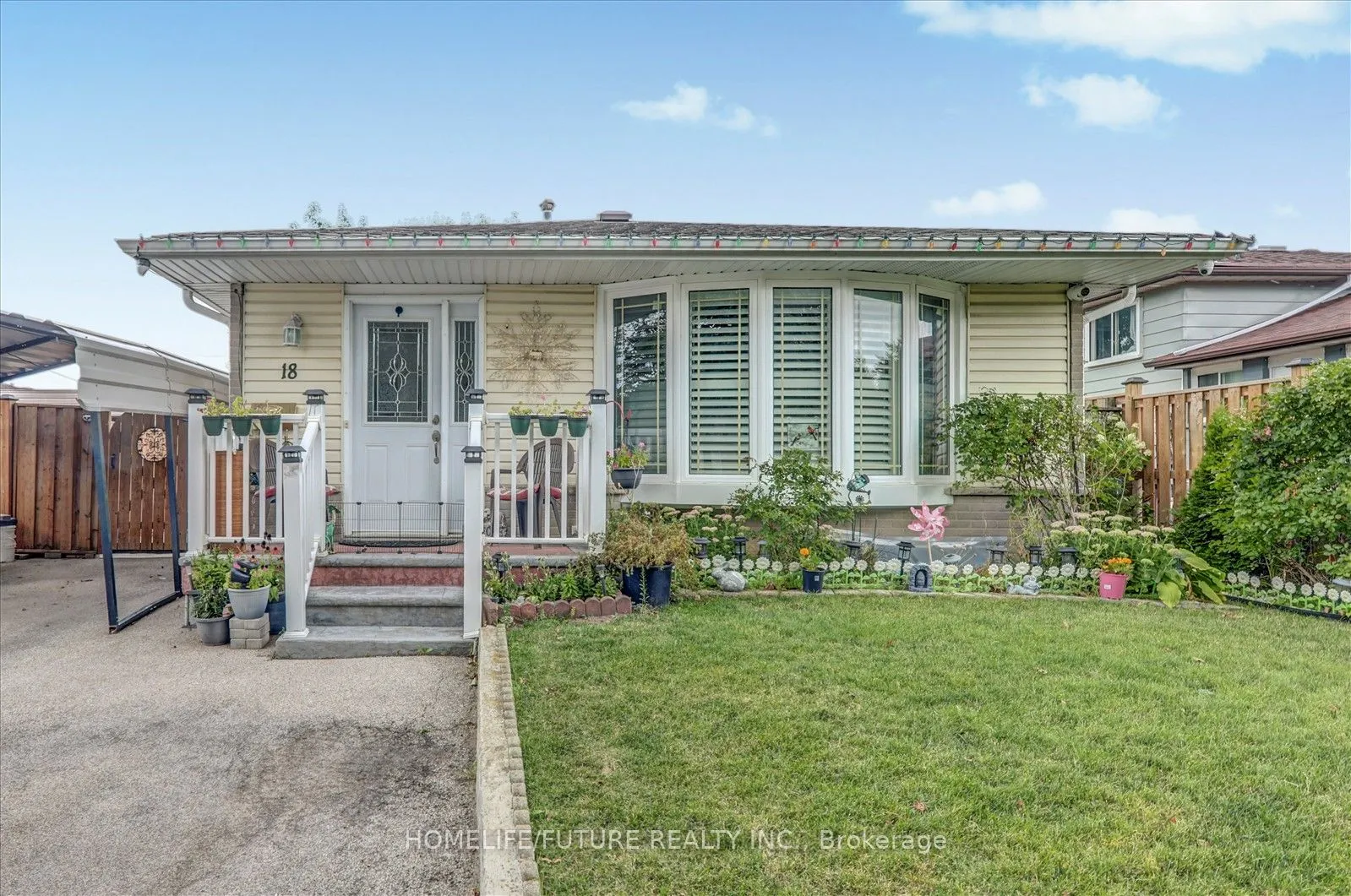 18 Hutcherson Square