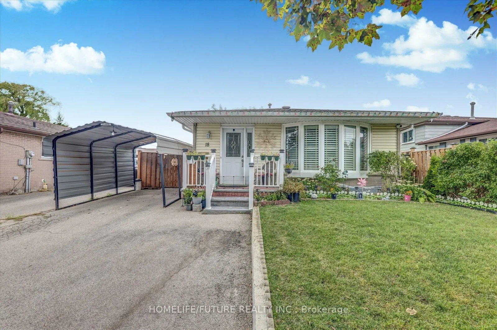 18 Hutcherson Square