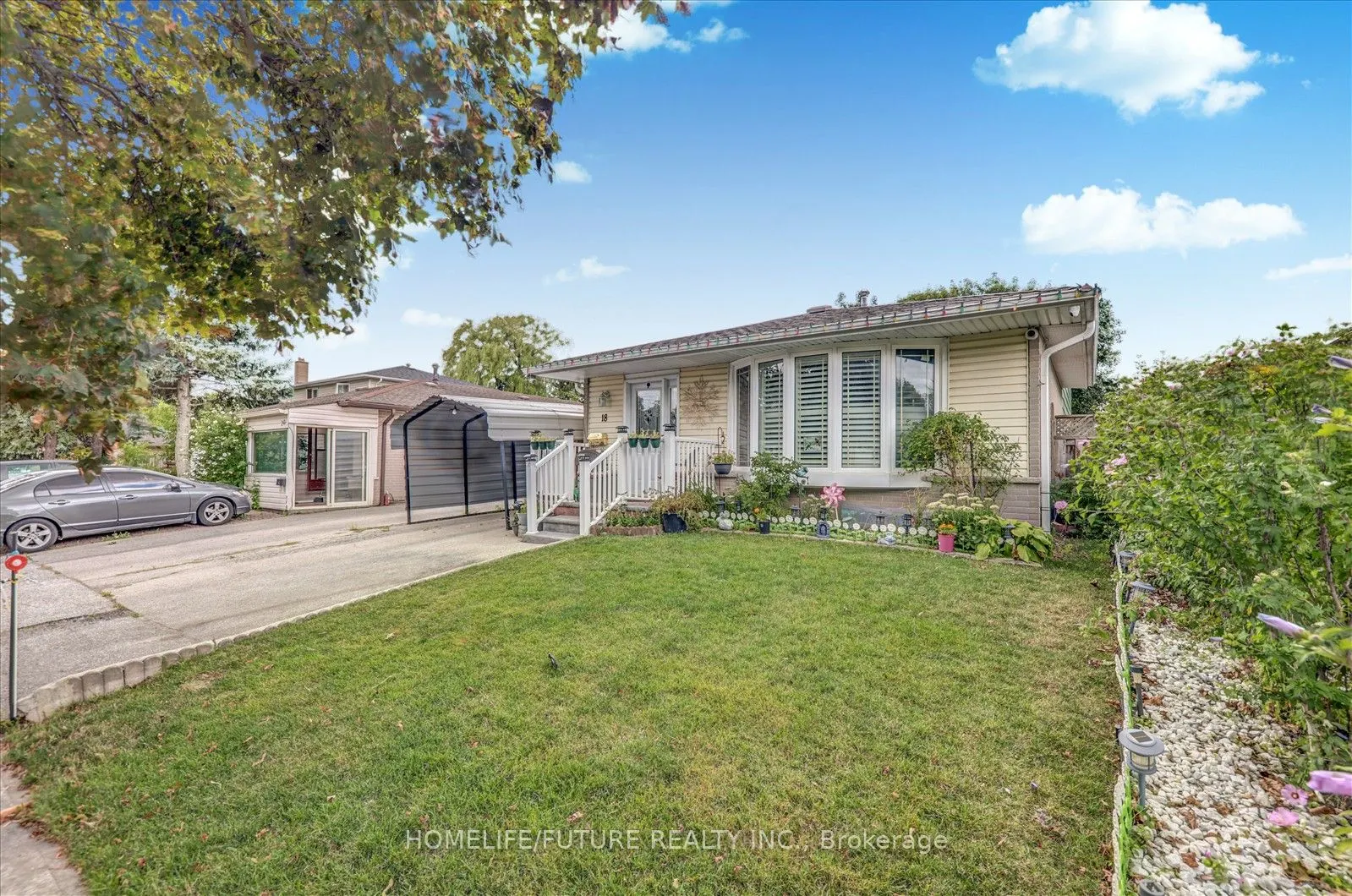 18 Hutcherson Square